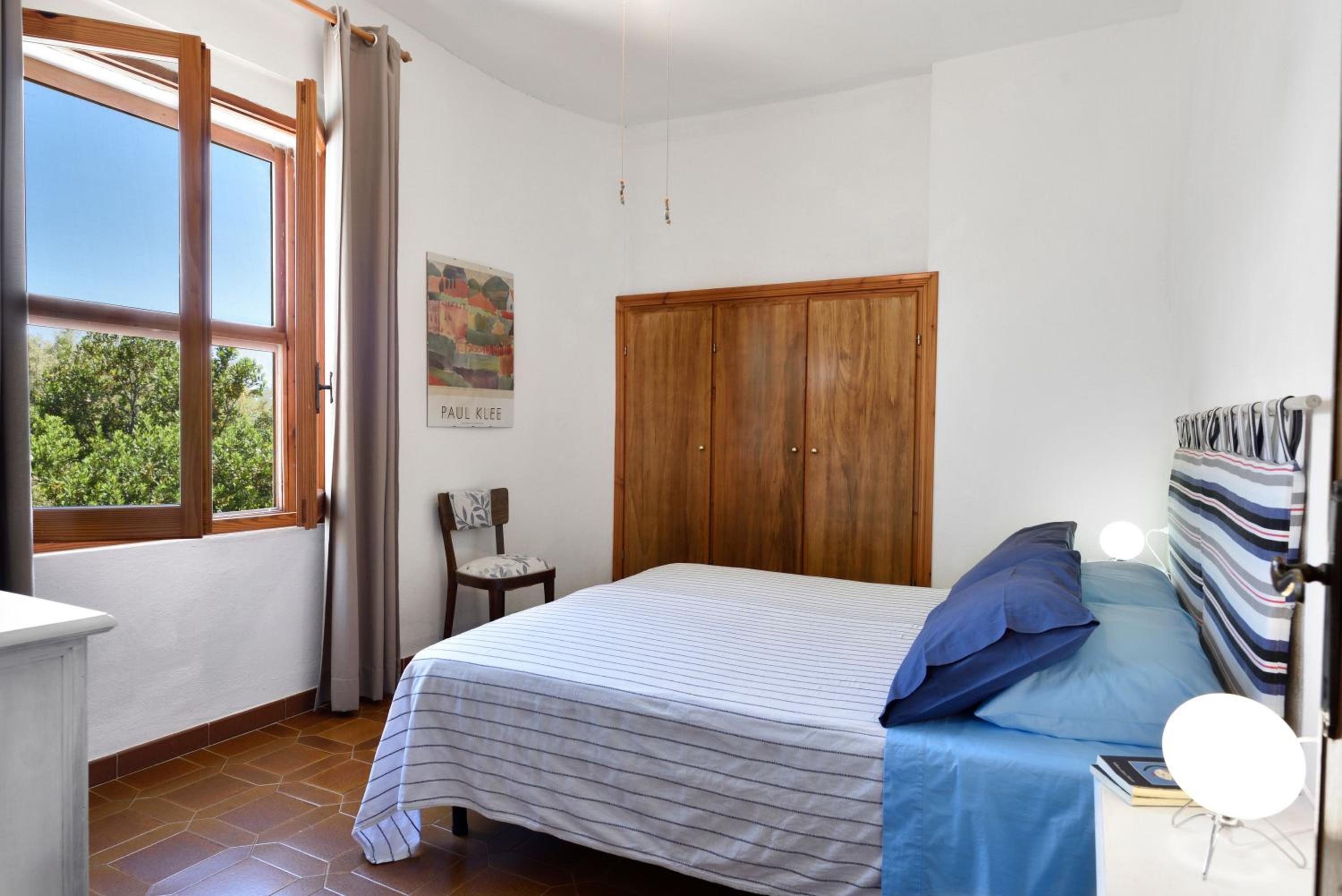 Two-Bedroom House photo 3