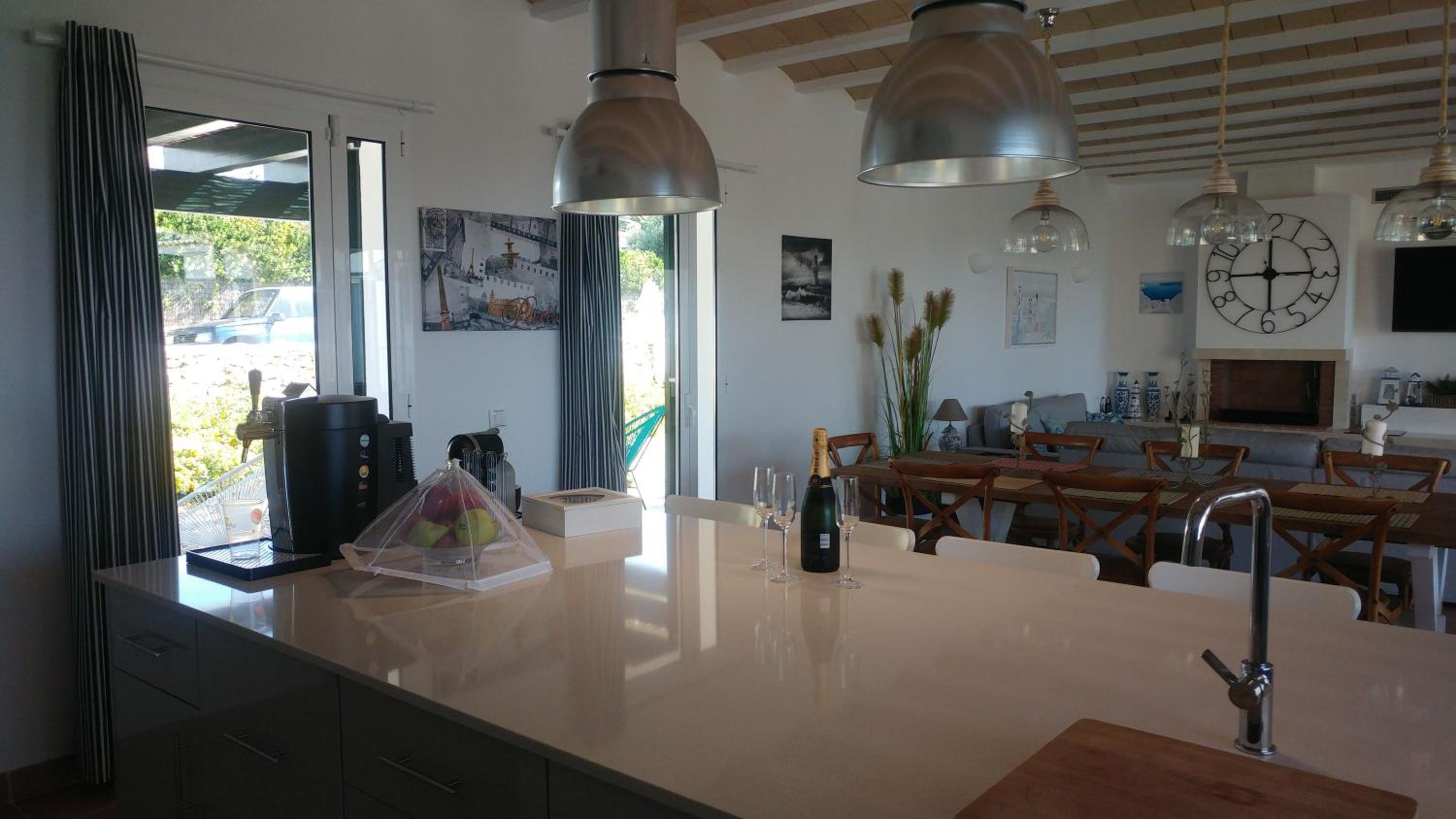 Villa with Sea View - Photo 32
