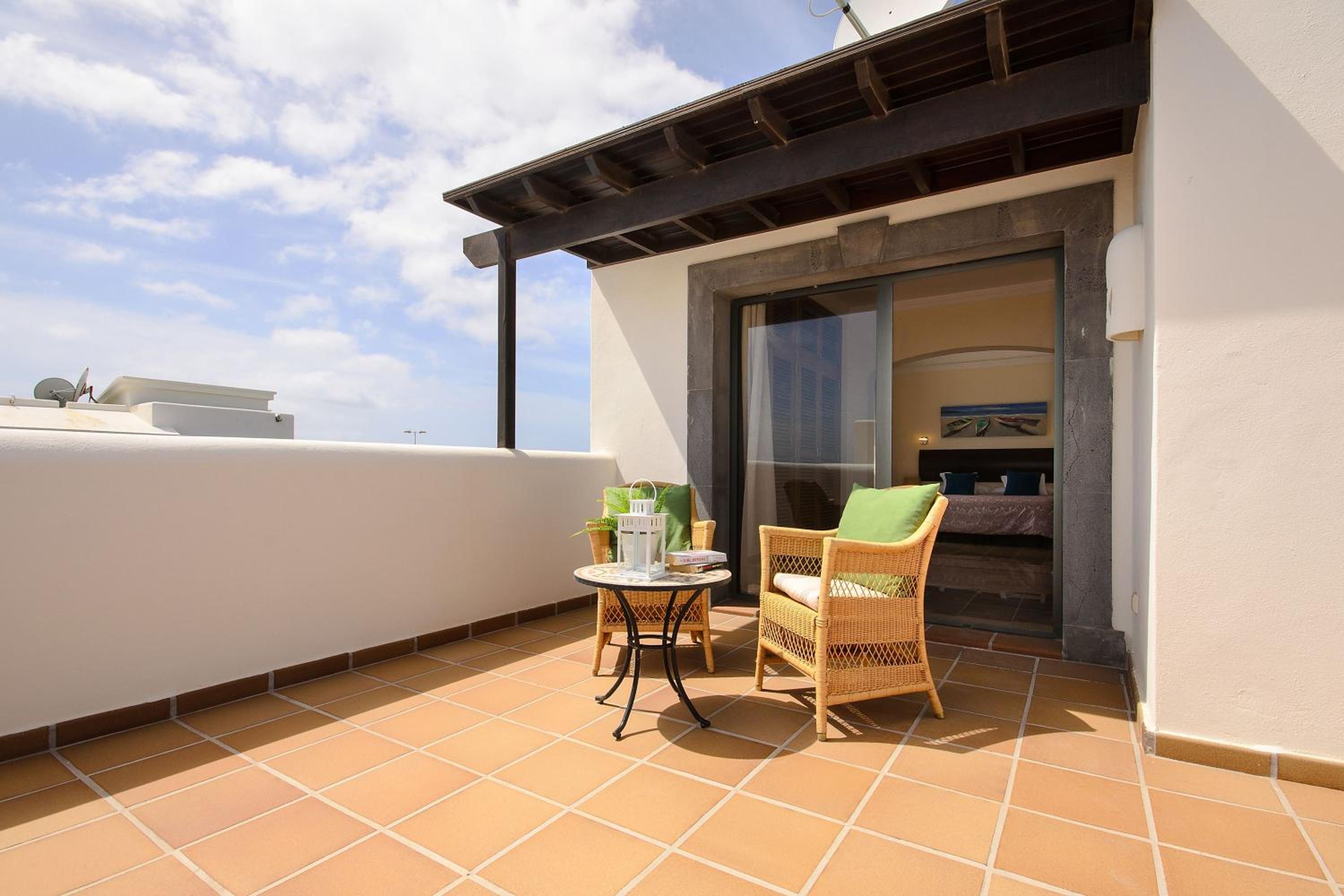 Villa with Sea View - Photo 18