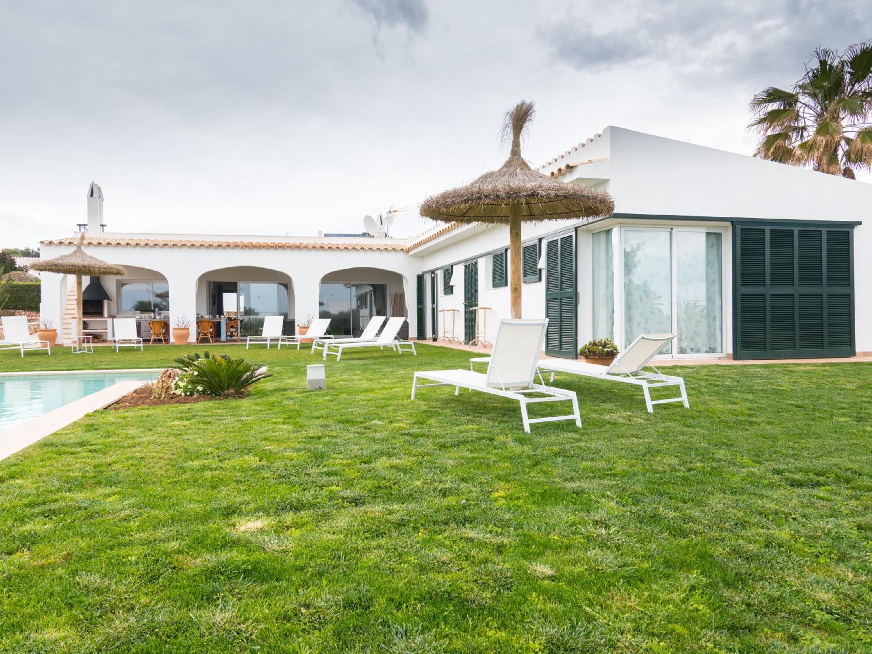 Villa with Sea View - Photo 16