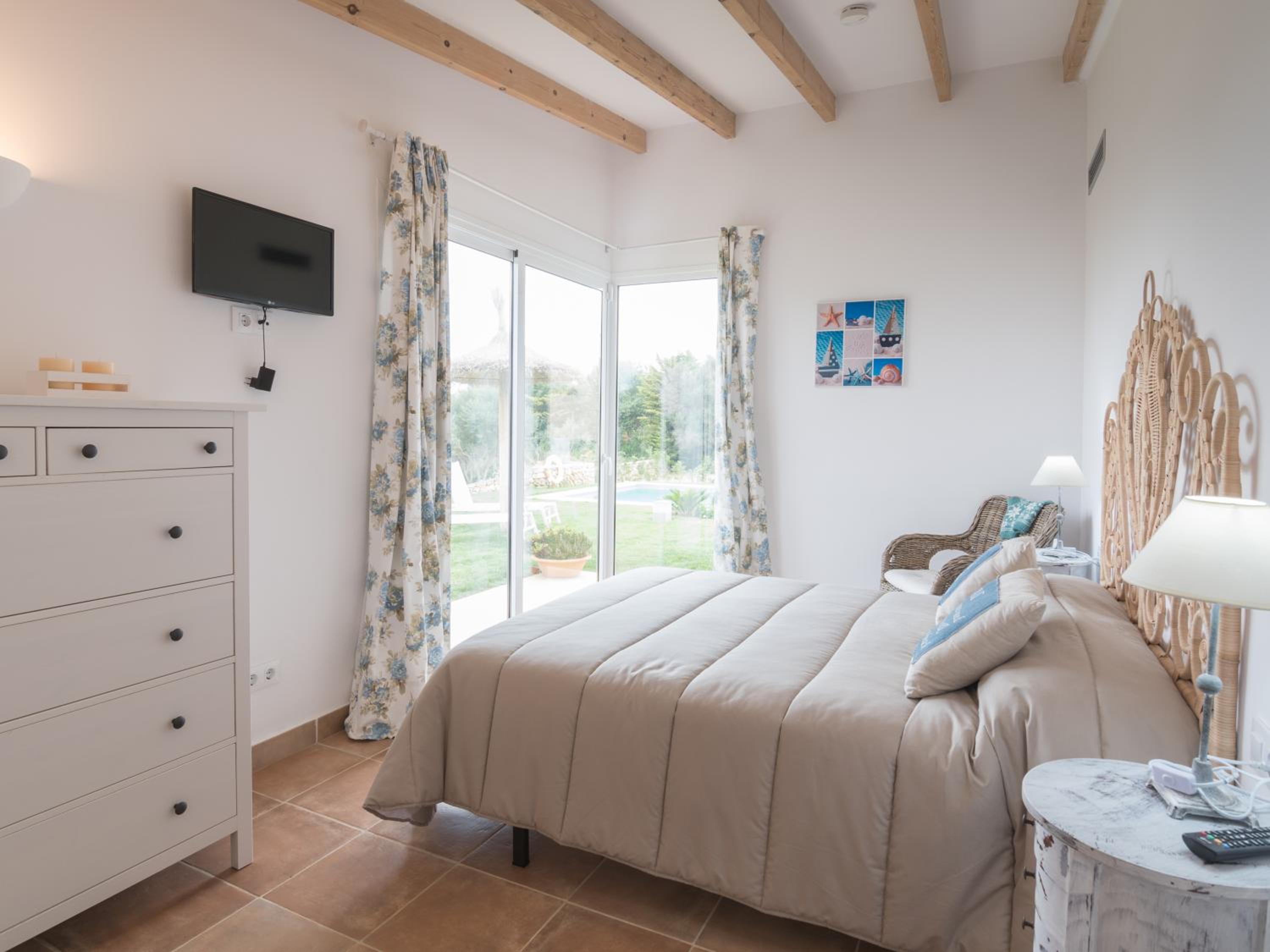 Villa with Sea View - Photo 28