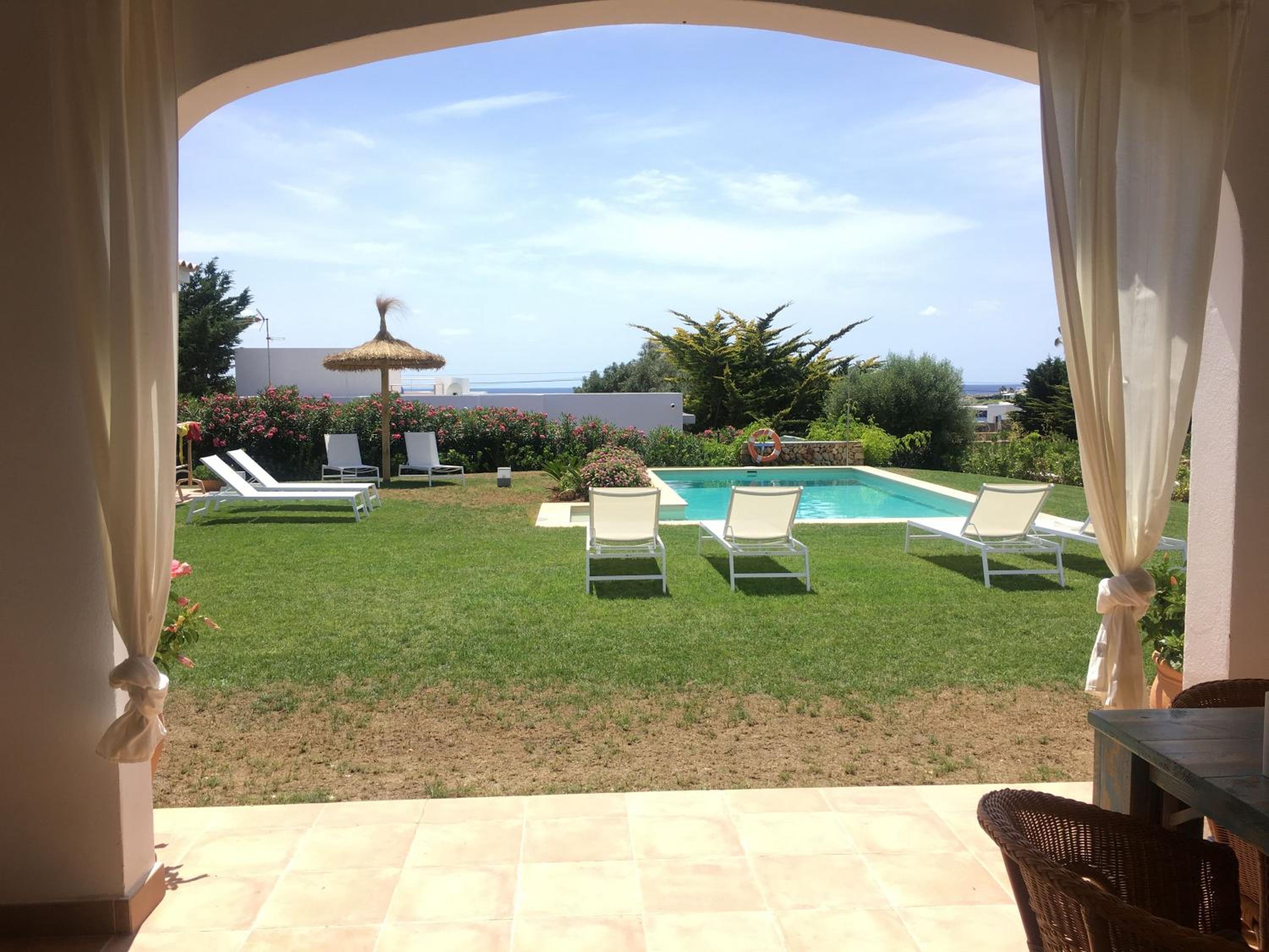 Villa with Sea View - Photo 5