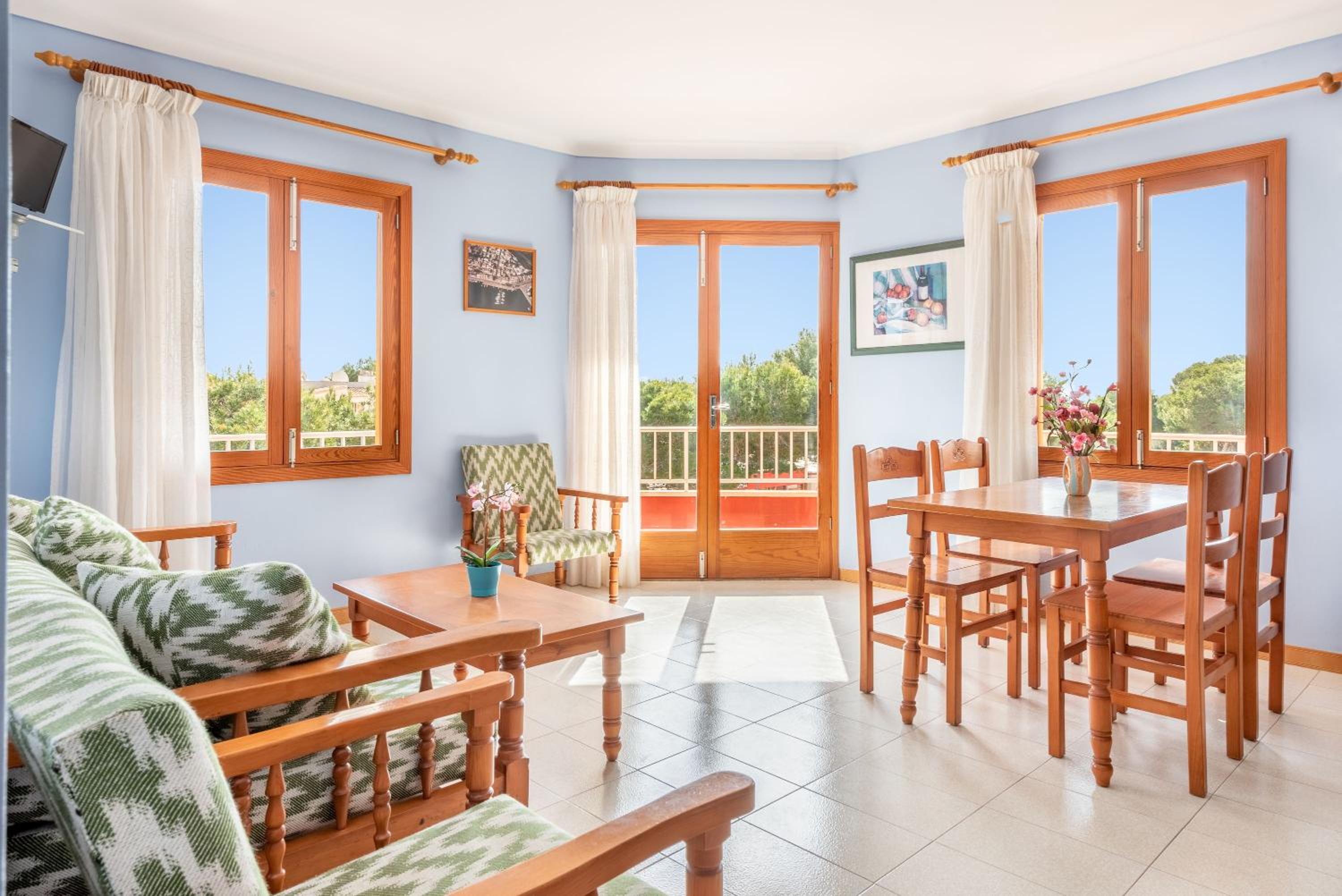 Superior One-Bedroom Apartment with Balcony - Photo 1