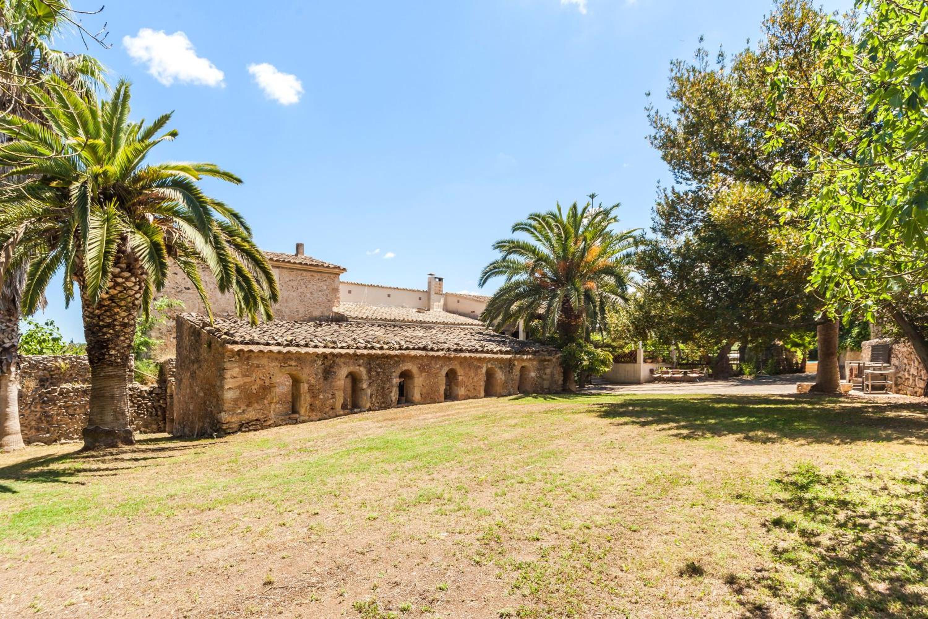 Villa with Garden View - Photo 14