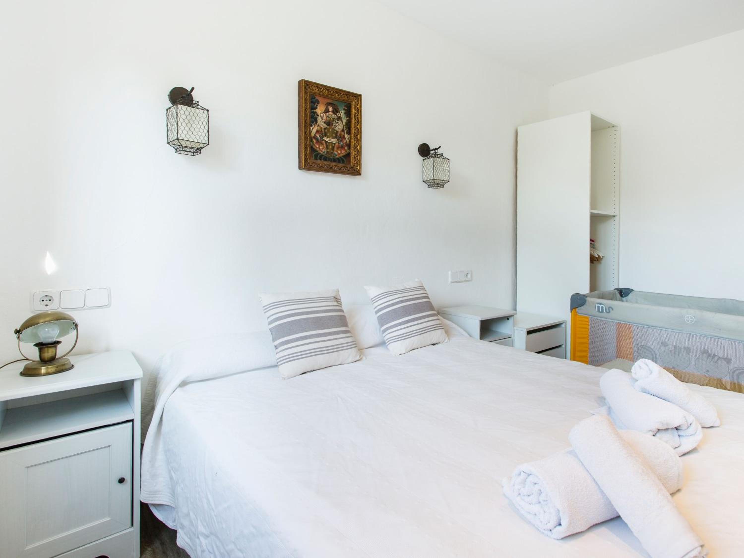 Three-Bedroom House thumbnail 5