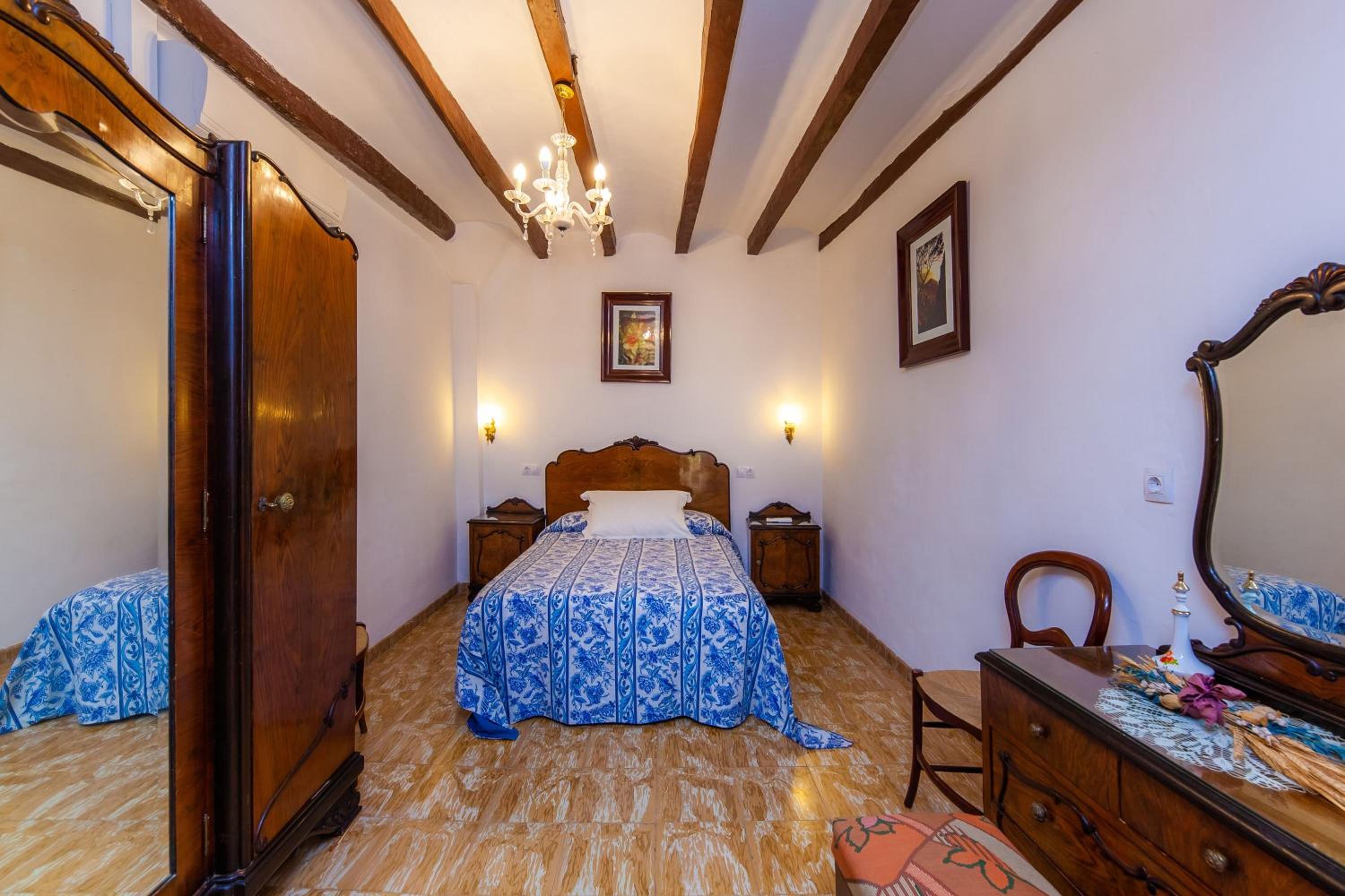 Three-Bedroom House photo 2