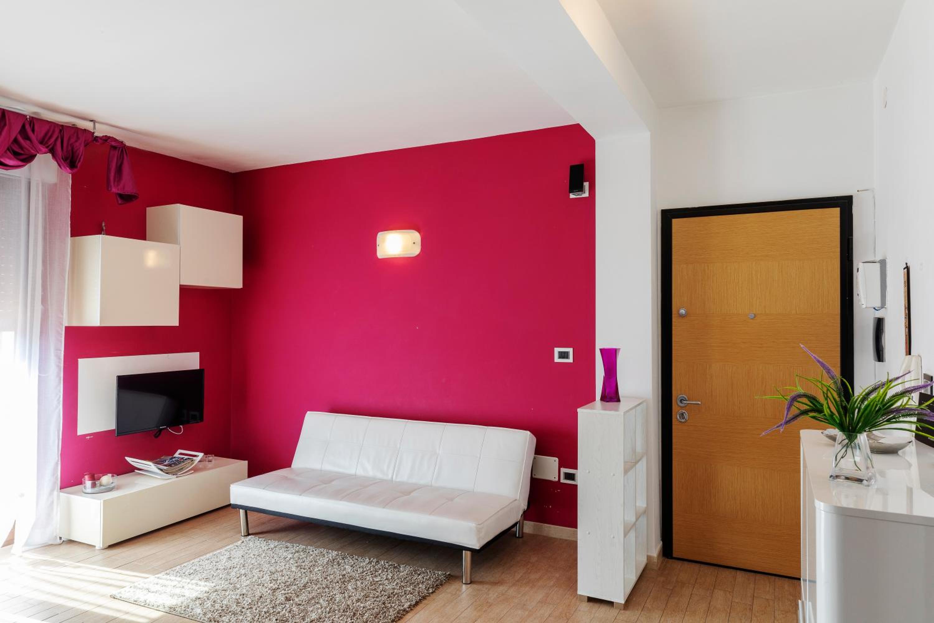 Superior One-Bedroom Apartment with Balcony - Photo 18