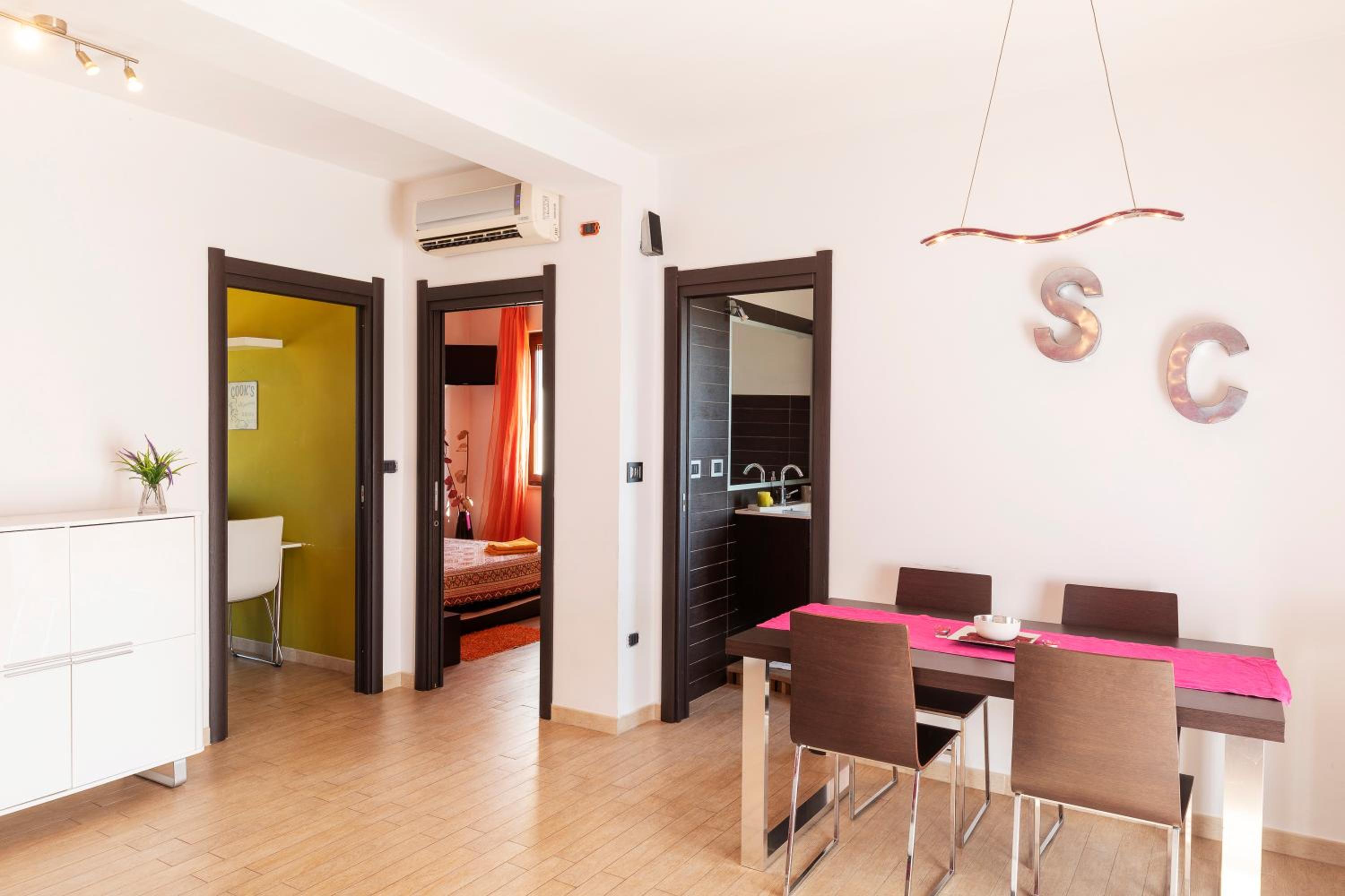 Superior One-Bedroom Apartment with Balcony - Photo 20