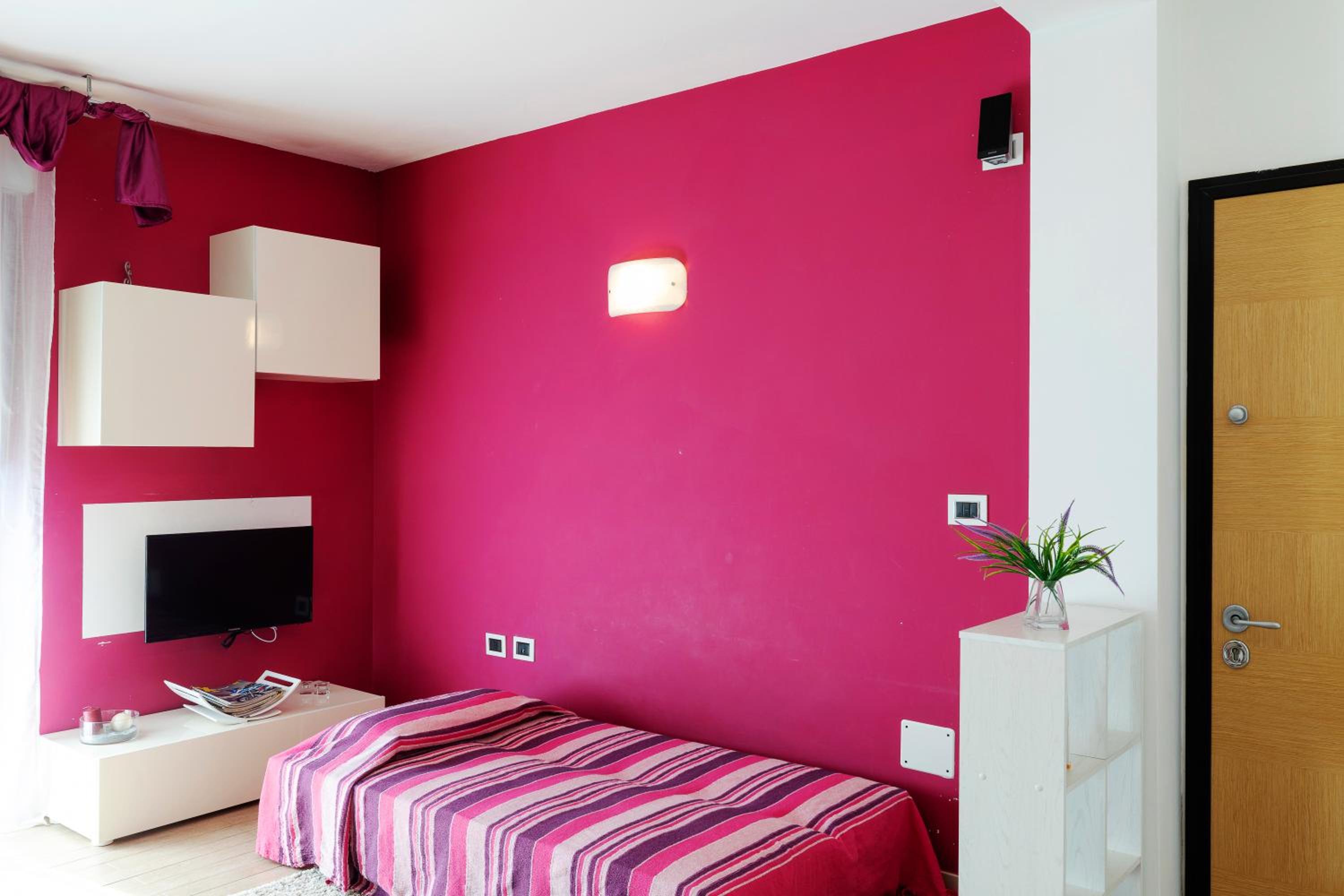 Superior One-Bedroom Apartment with Balcony - Photo 6