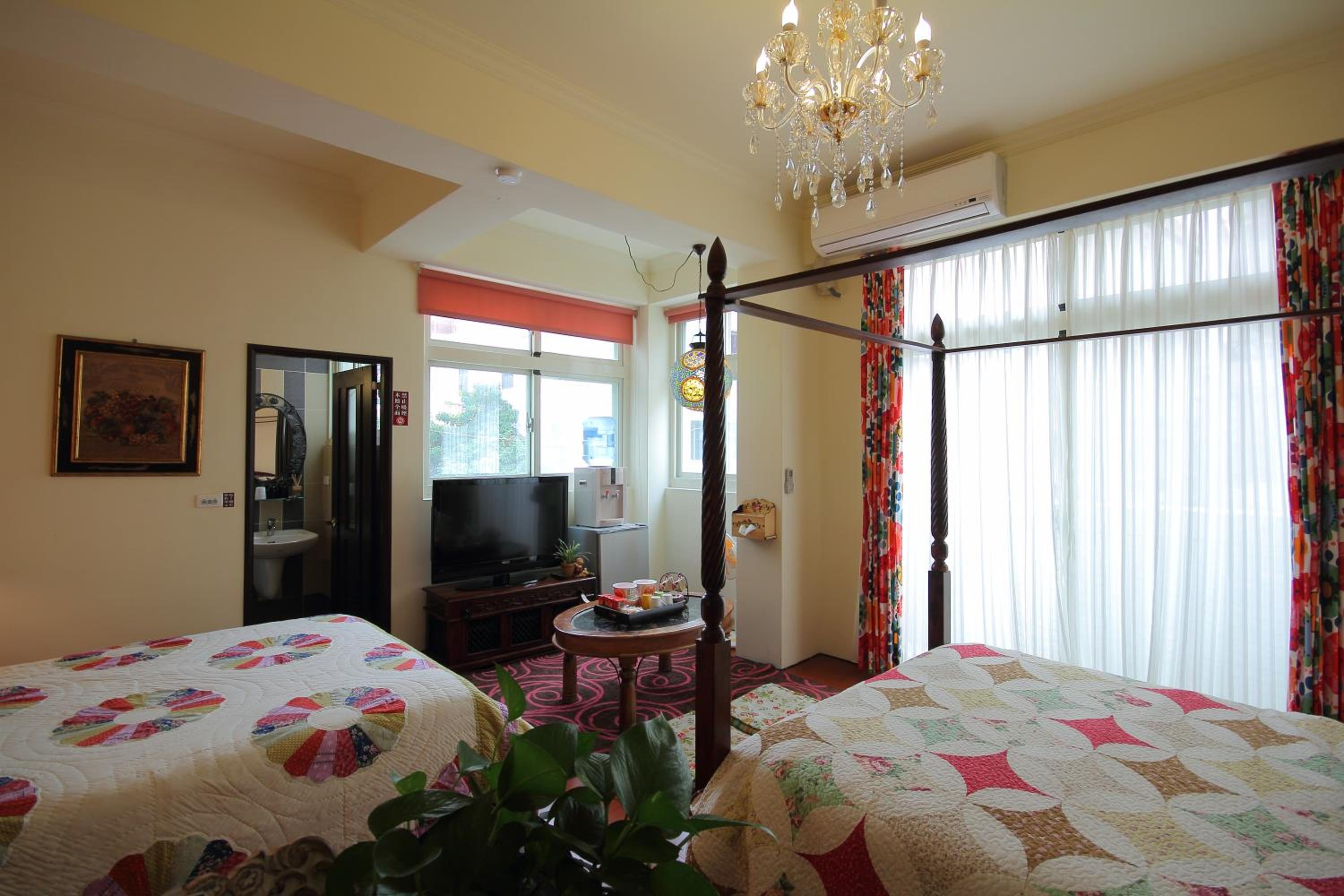 Classic Quadruple Room
