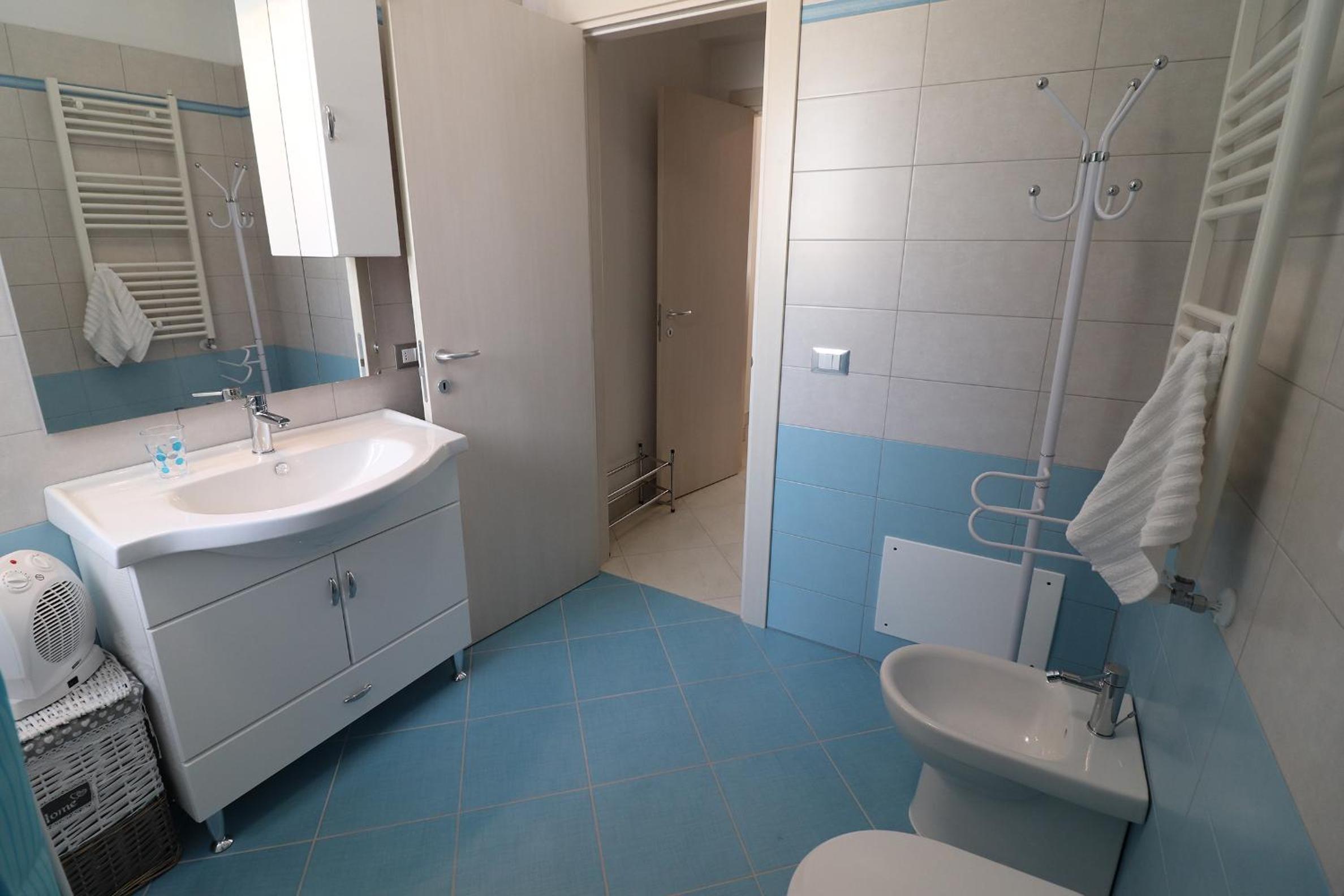 Superior One-Bedroom Apartment with Balcony - Photo 18