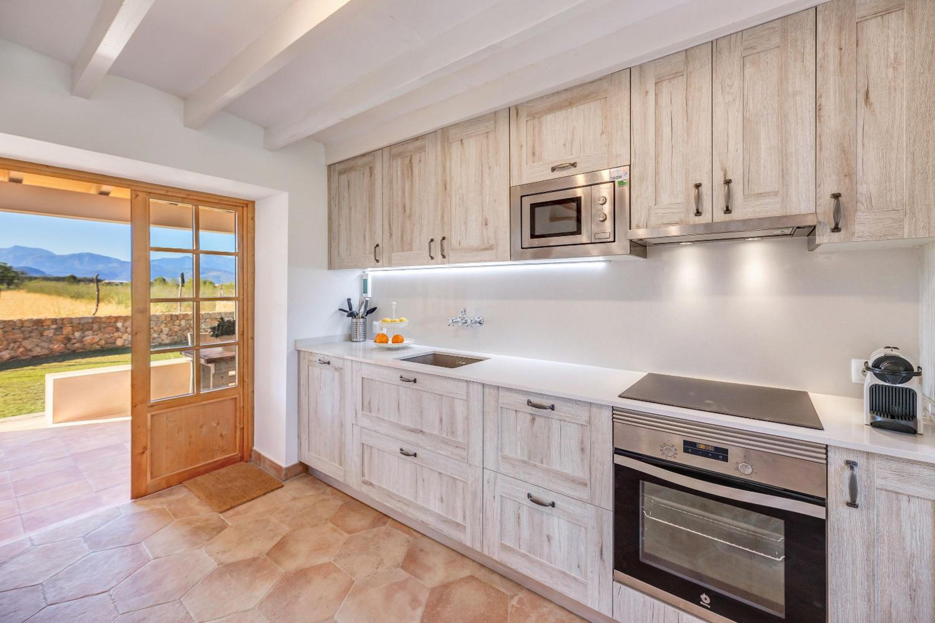 Villa with Garden View - Photo 8