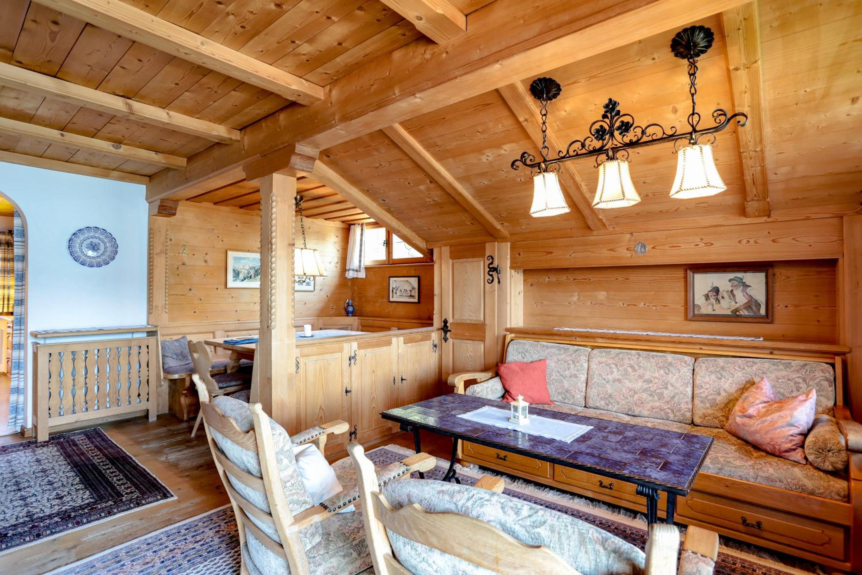 Two-Bedroom Deluxe Apartment with Balcony