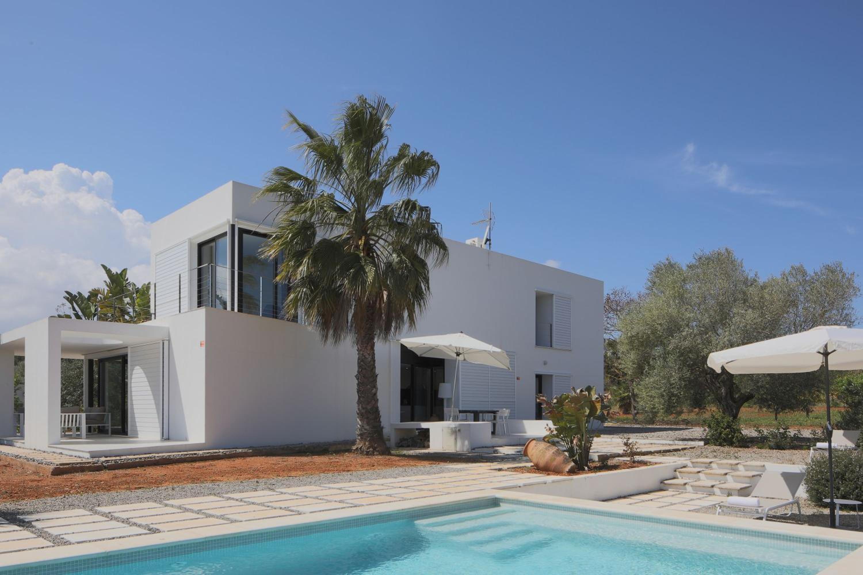 Villa photo 3