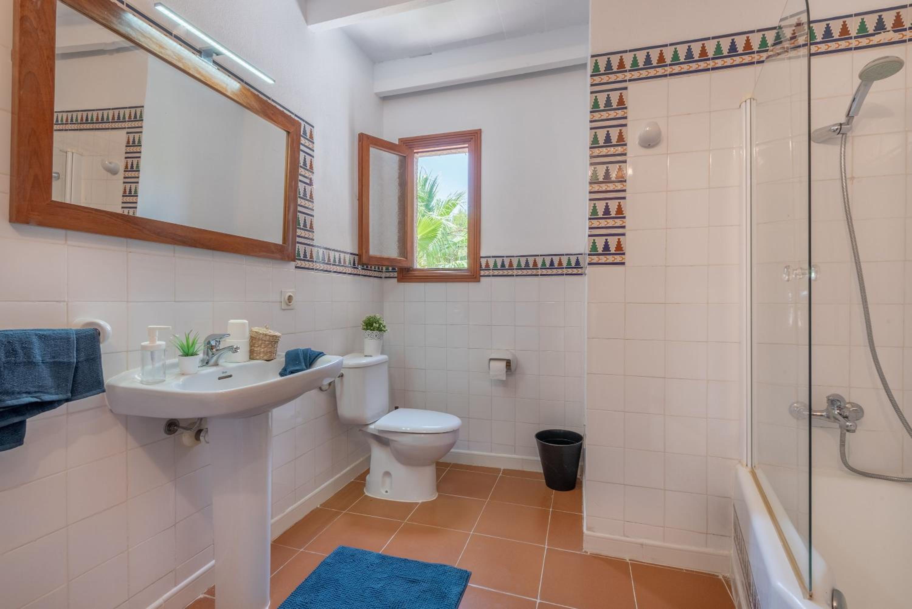 Villa with Sea View - Photo 10