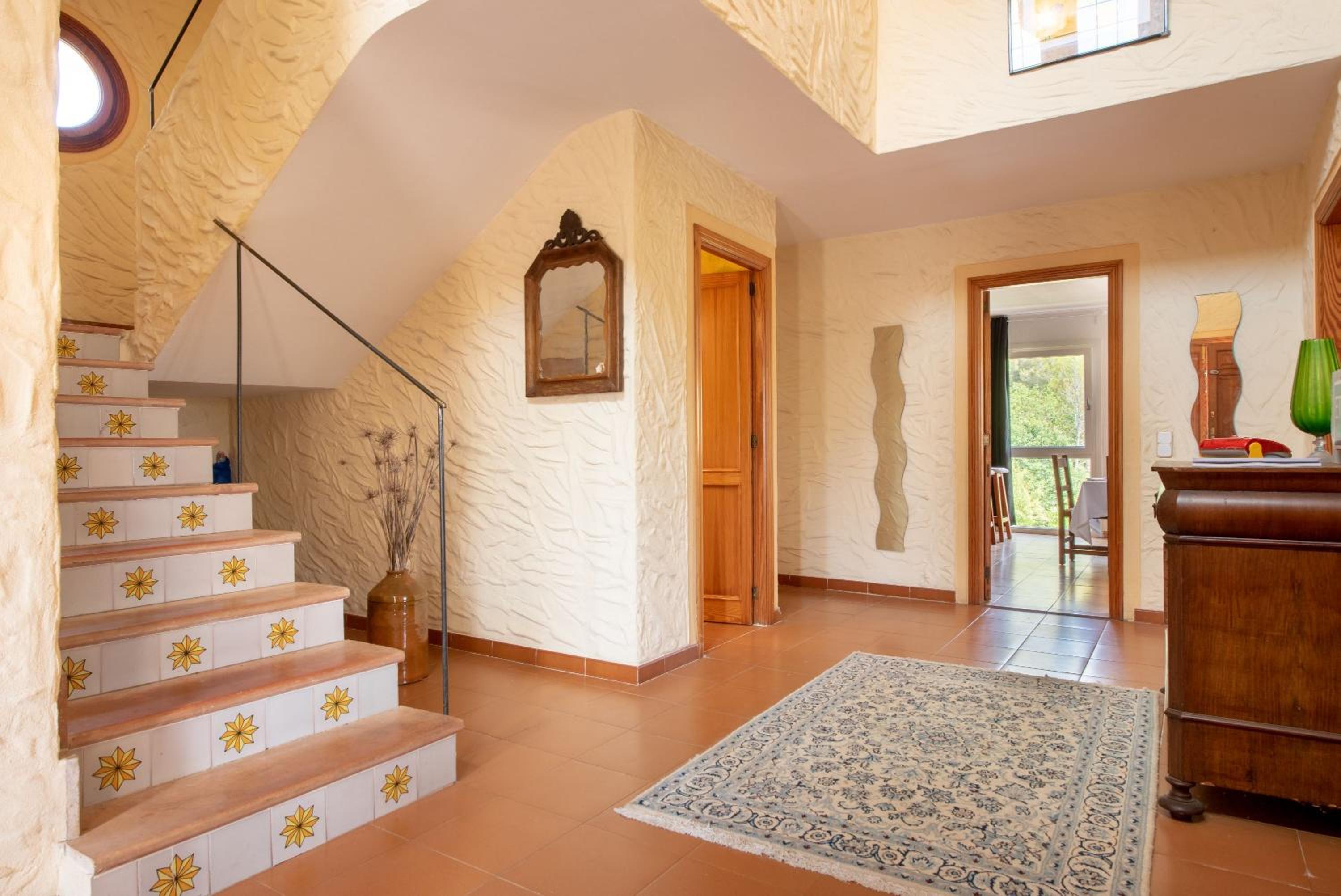 Villa with Sea View - Photo 24