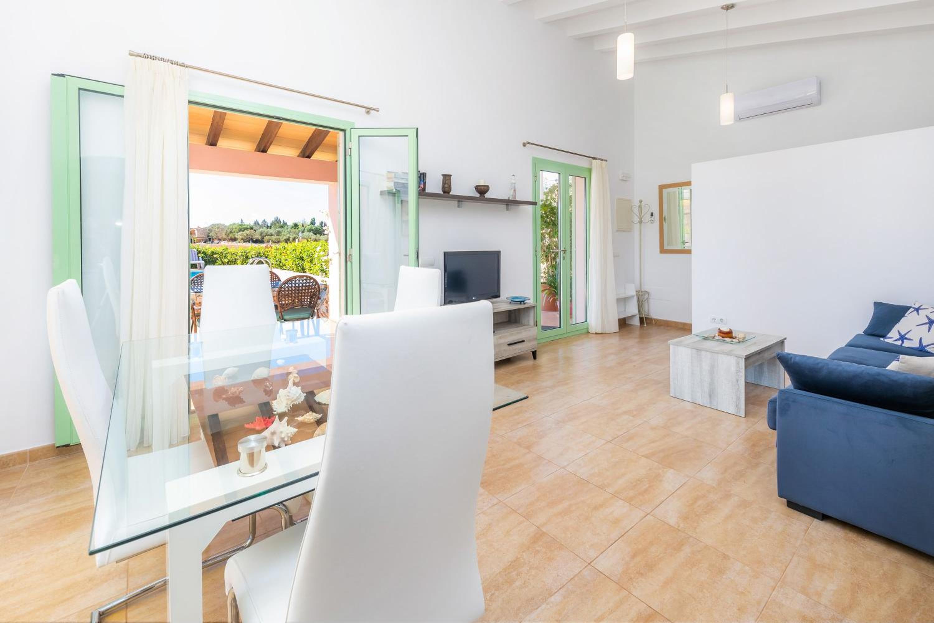 Two-Bedroom House - Photo 16