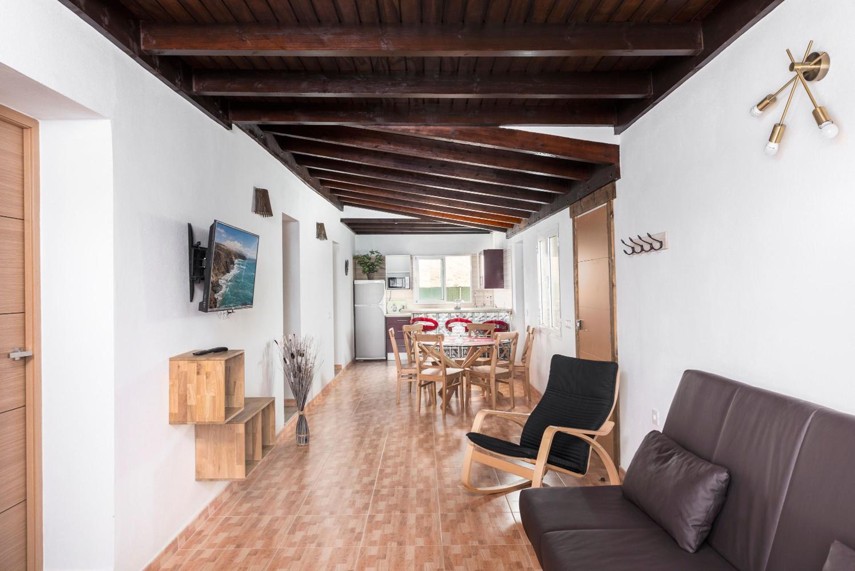 Villa photo 2