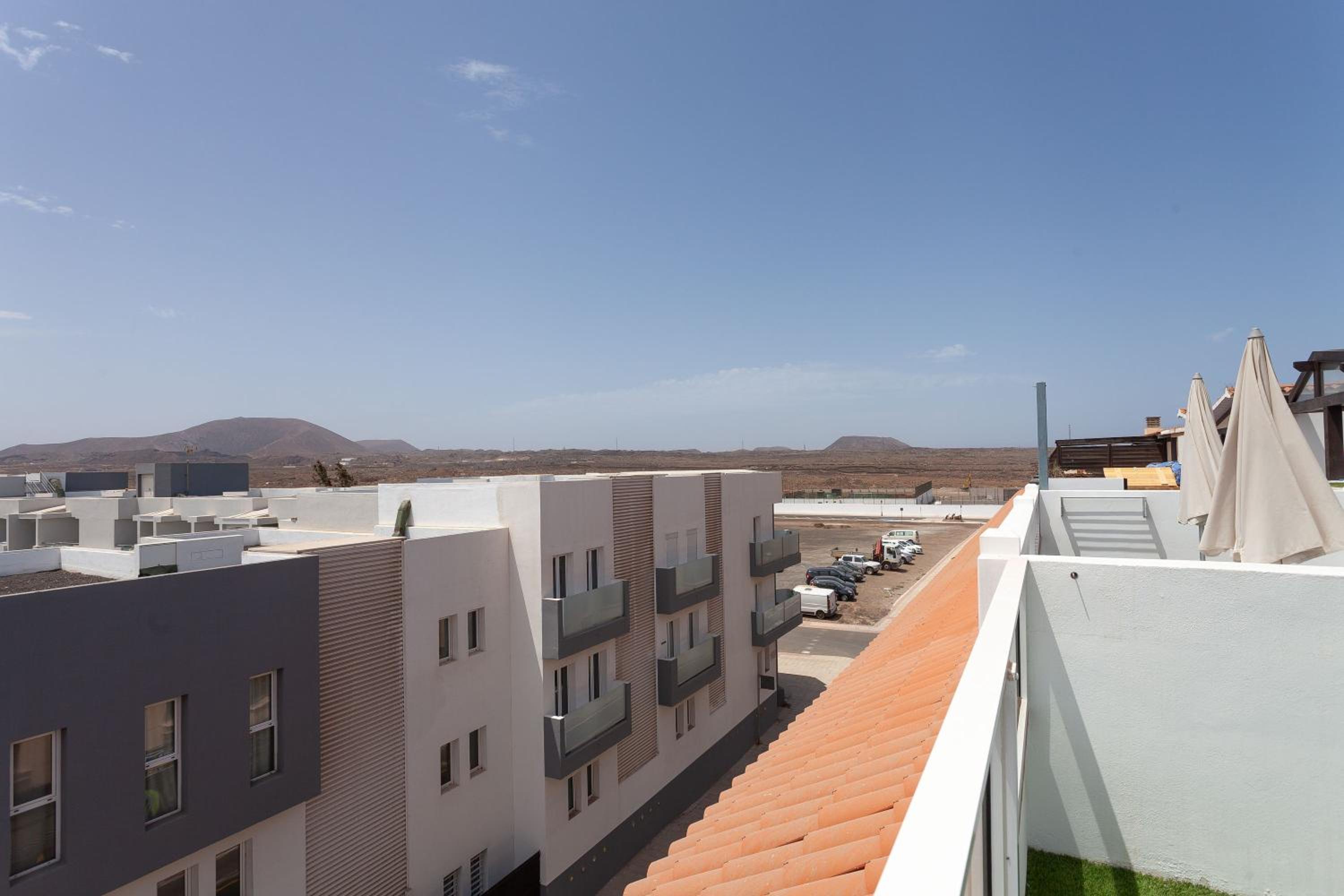 Superior One-Bedroom Apartment with Balcony - Photo 10