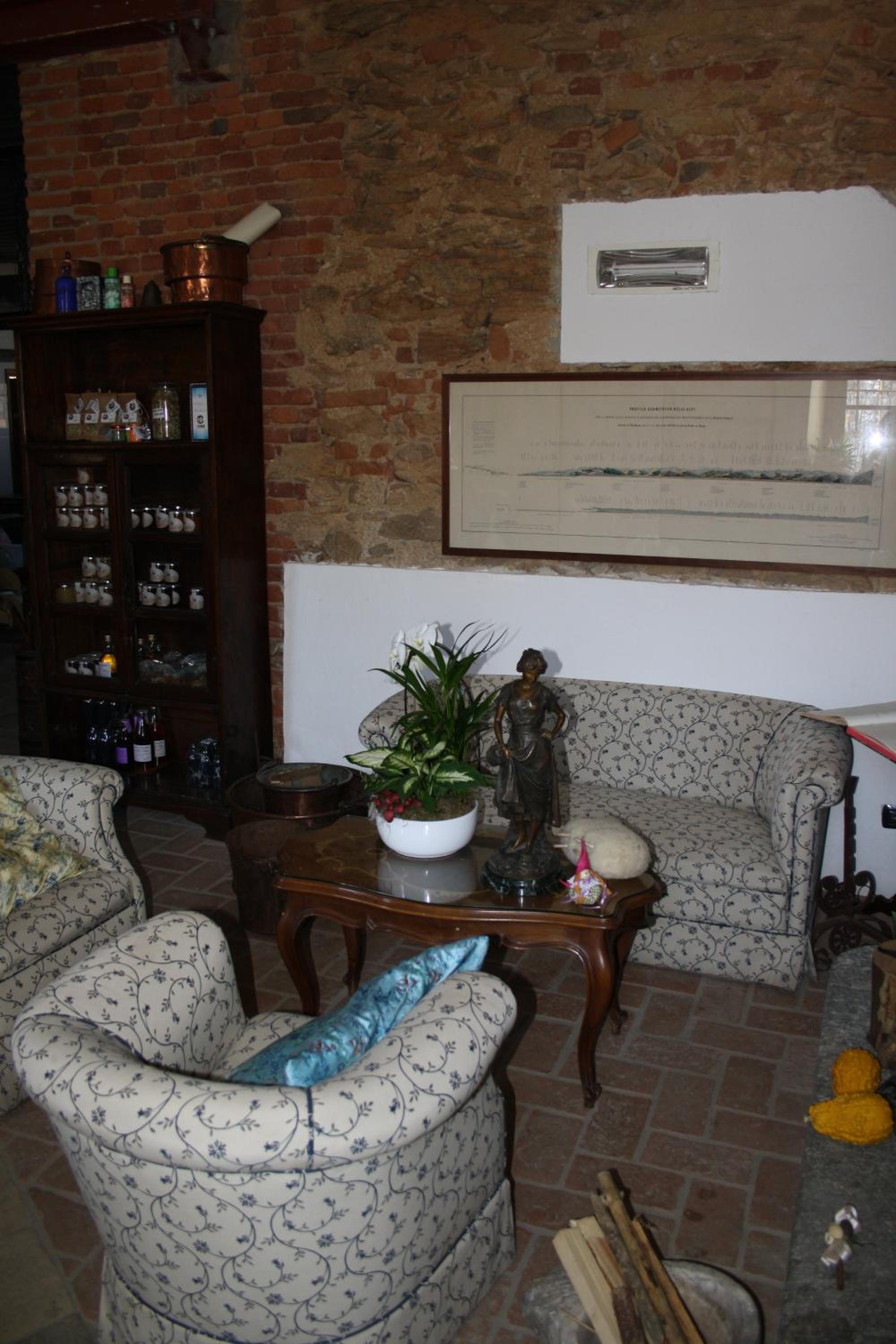 Double or Twin Room - Photo 1
