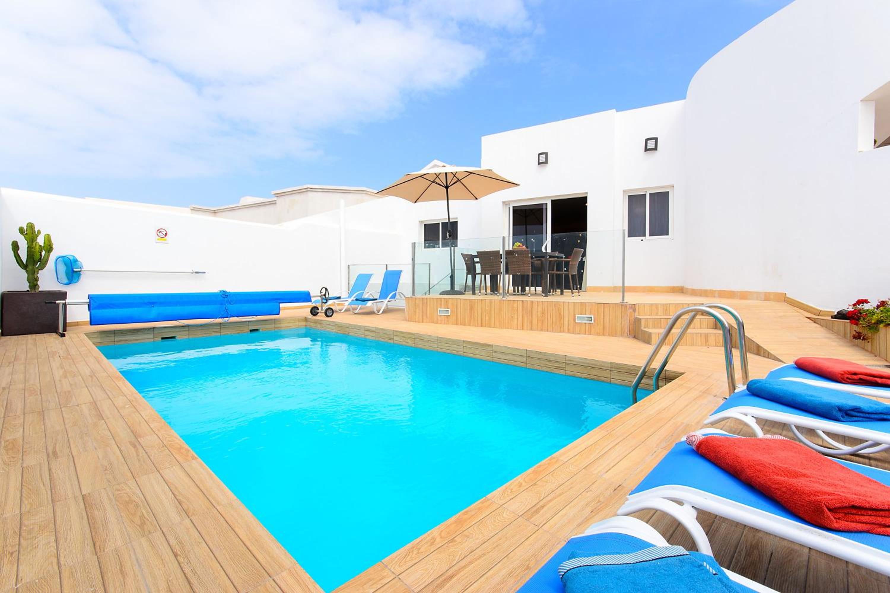 Villa - Photo 13