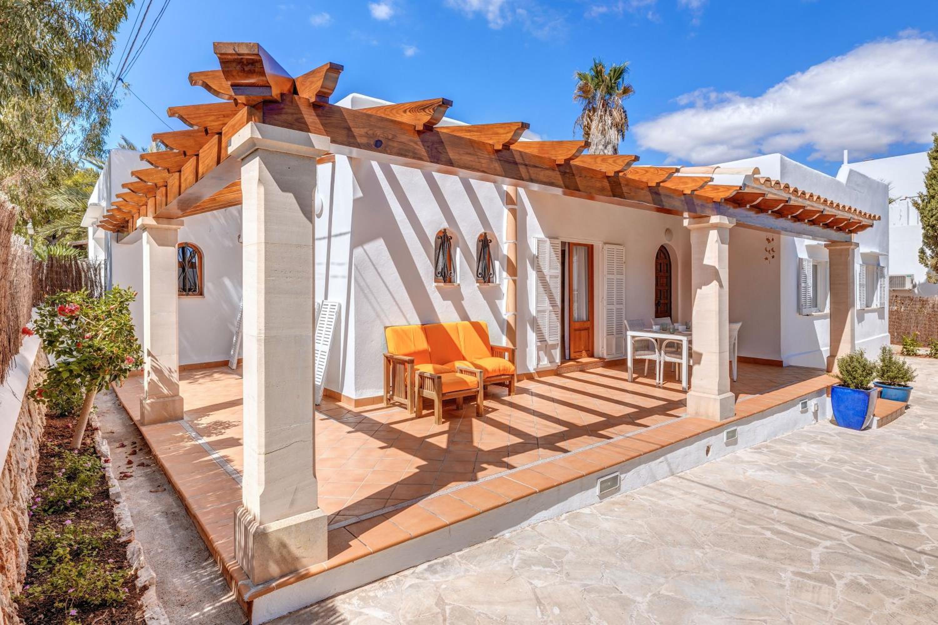 Villa with Garden View