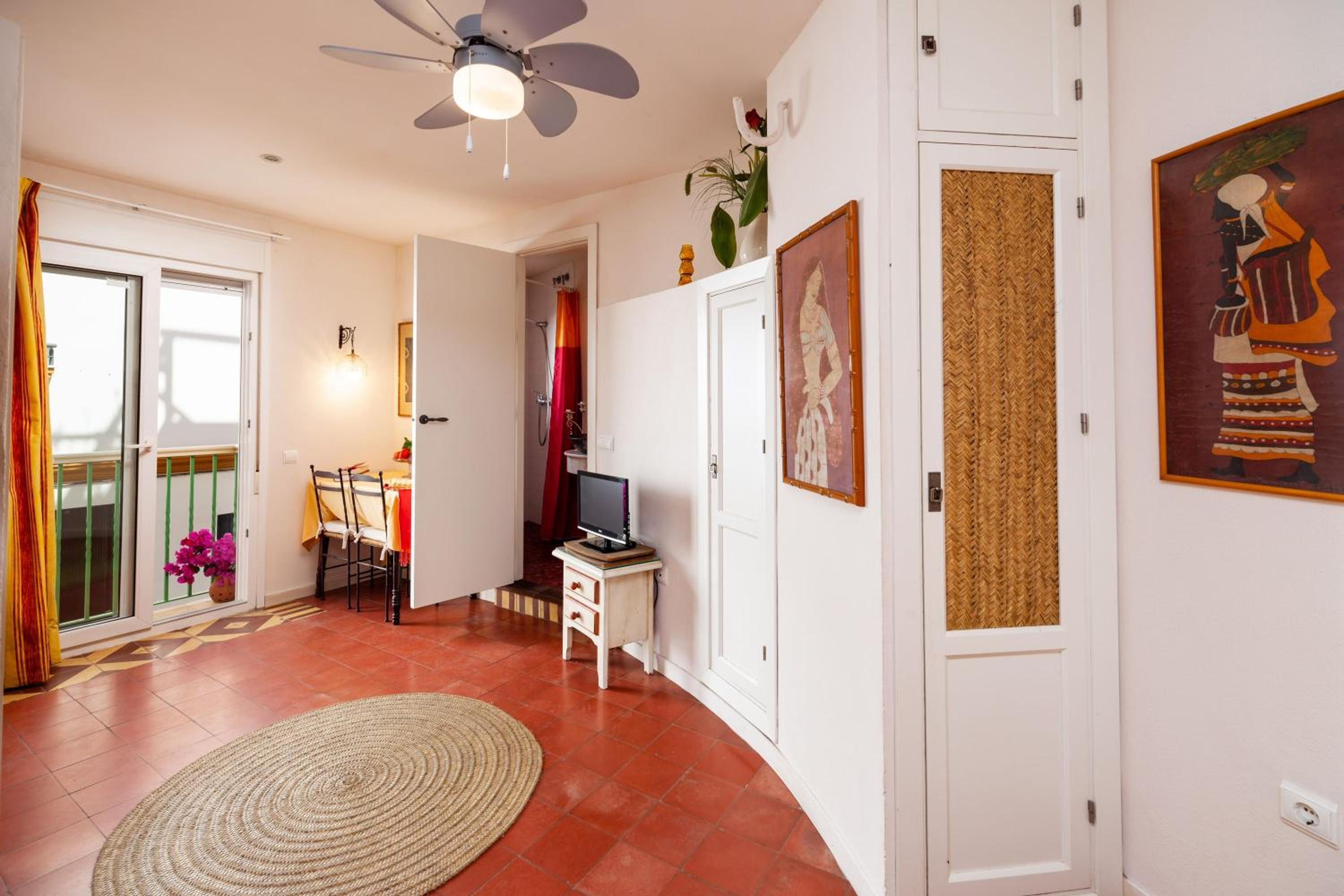 Apartamento de un dormitorio superior con balcón