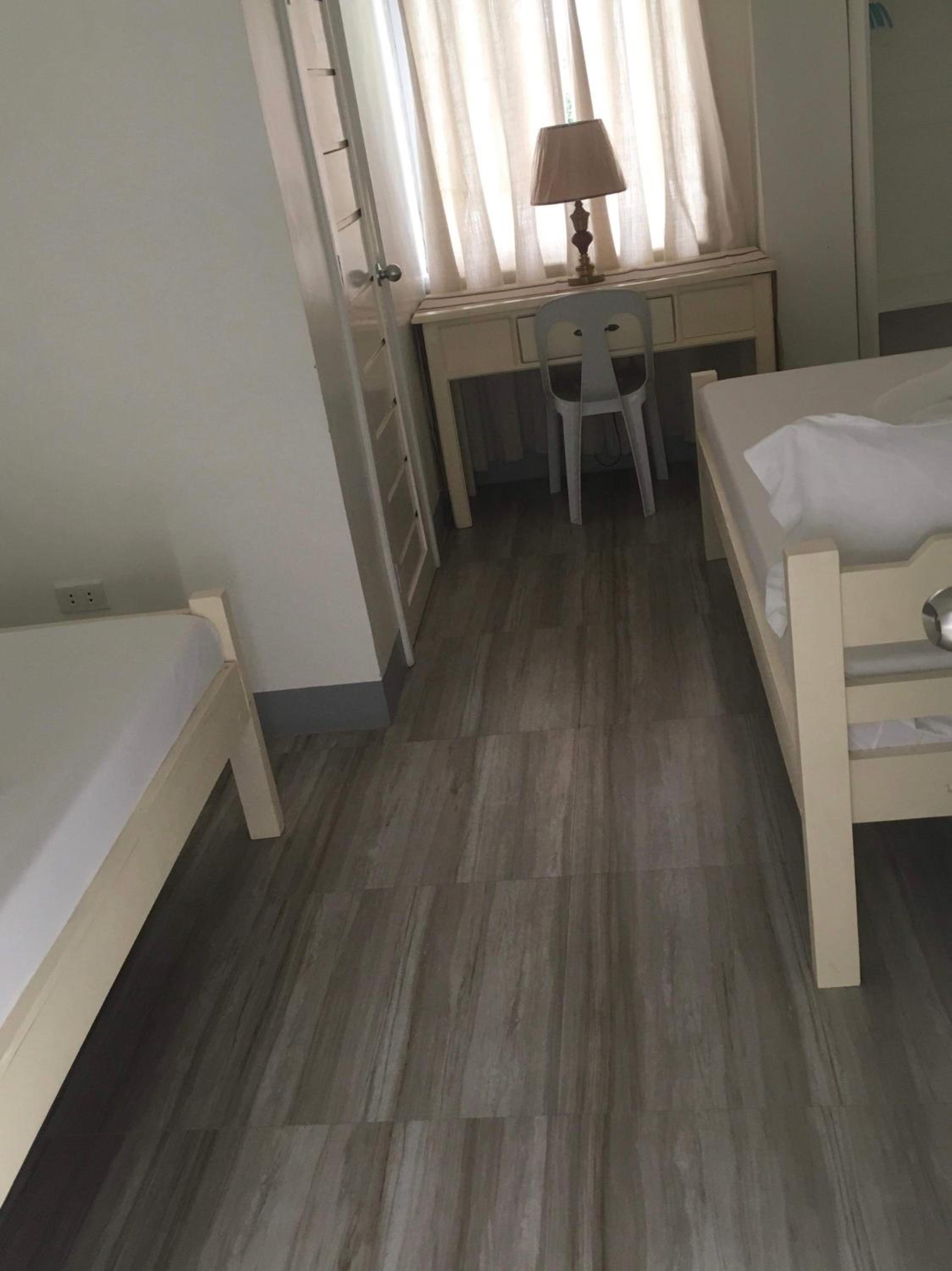Deluxe Quadruple Room - Photo 3
