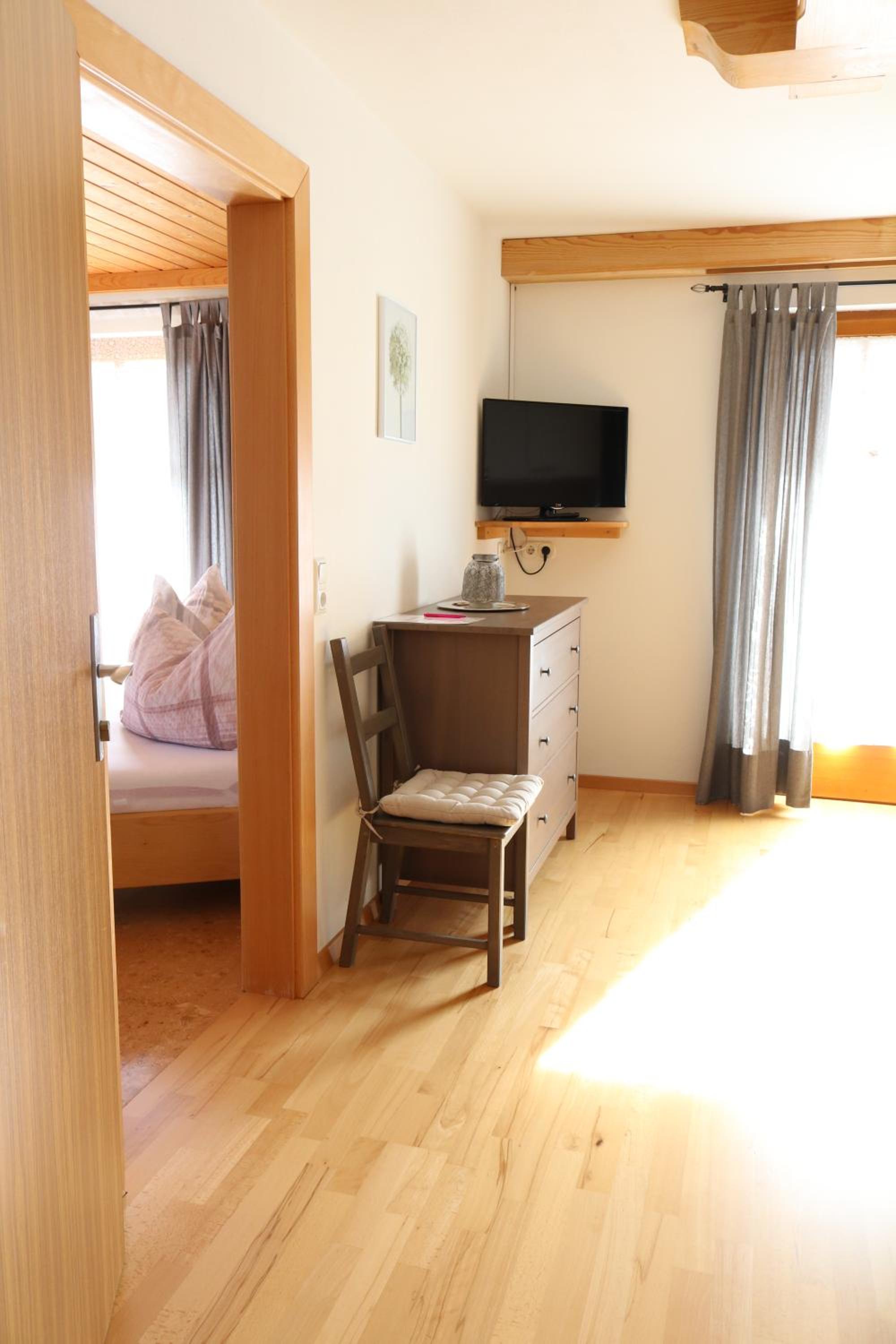 Apartment with Balcony photo 1