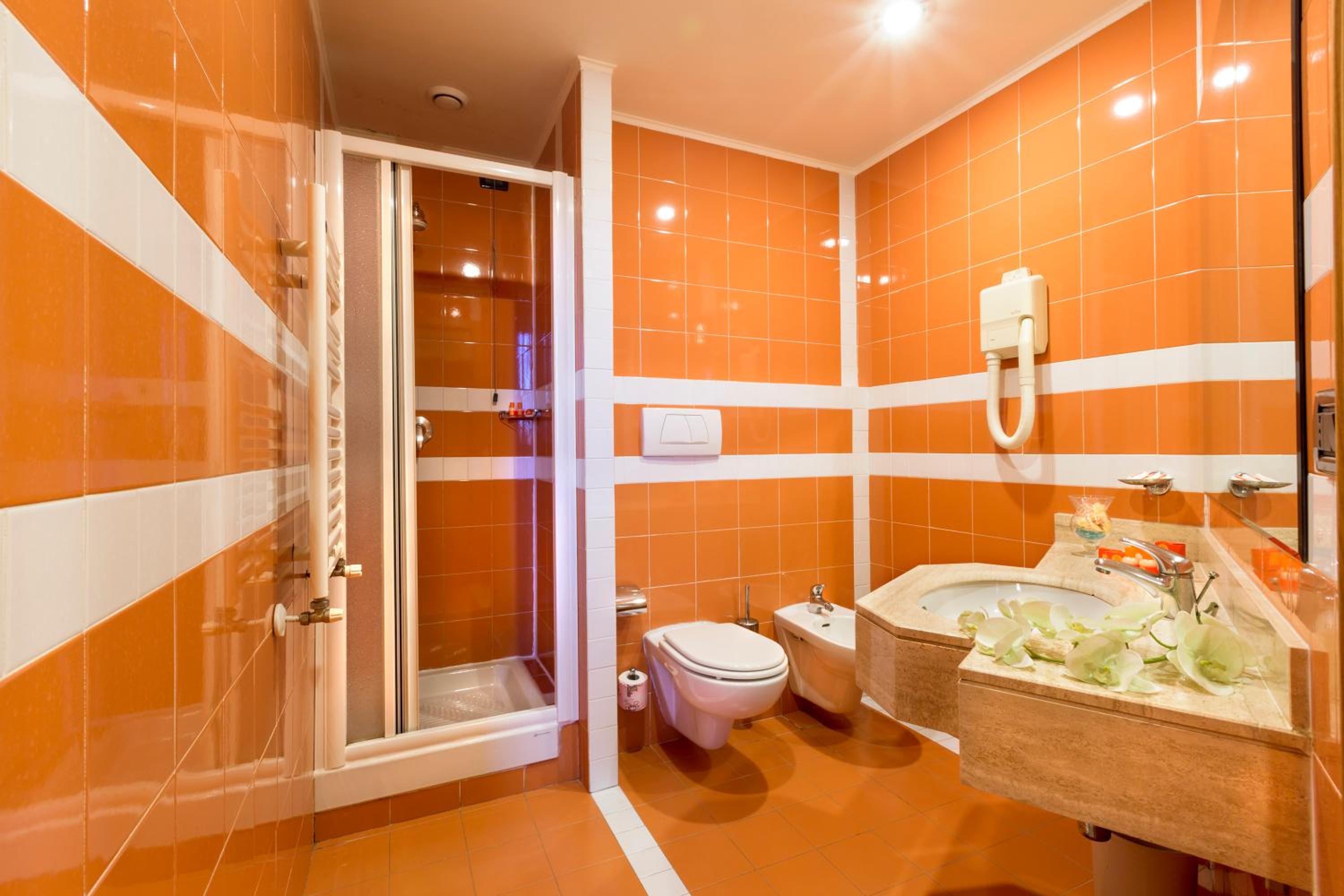 Double Room - Photo 4