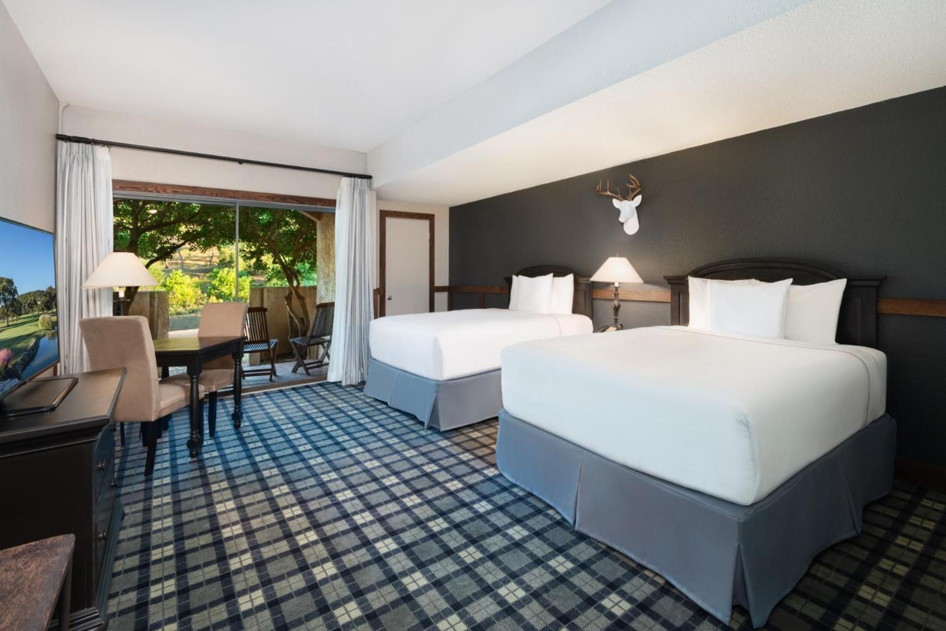 Queen Room with Two Queen Beds - Photo 1