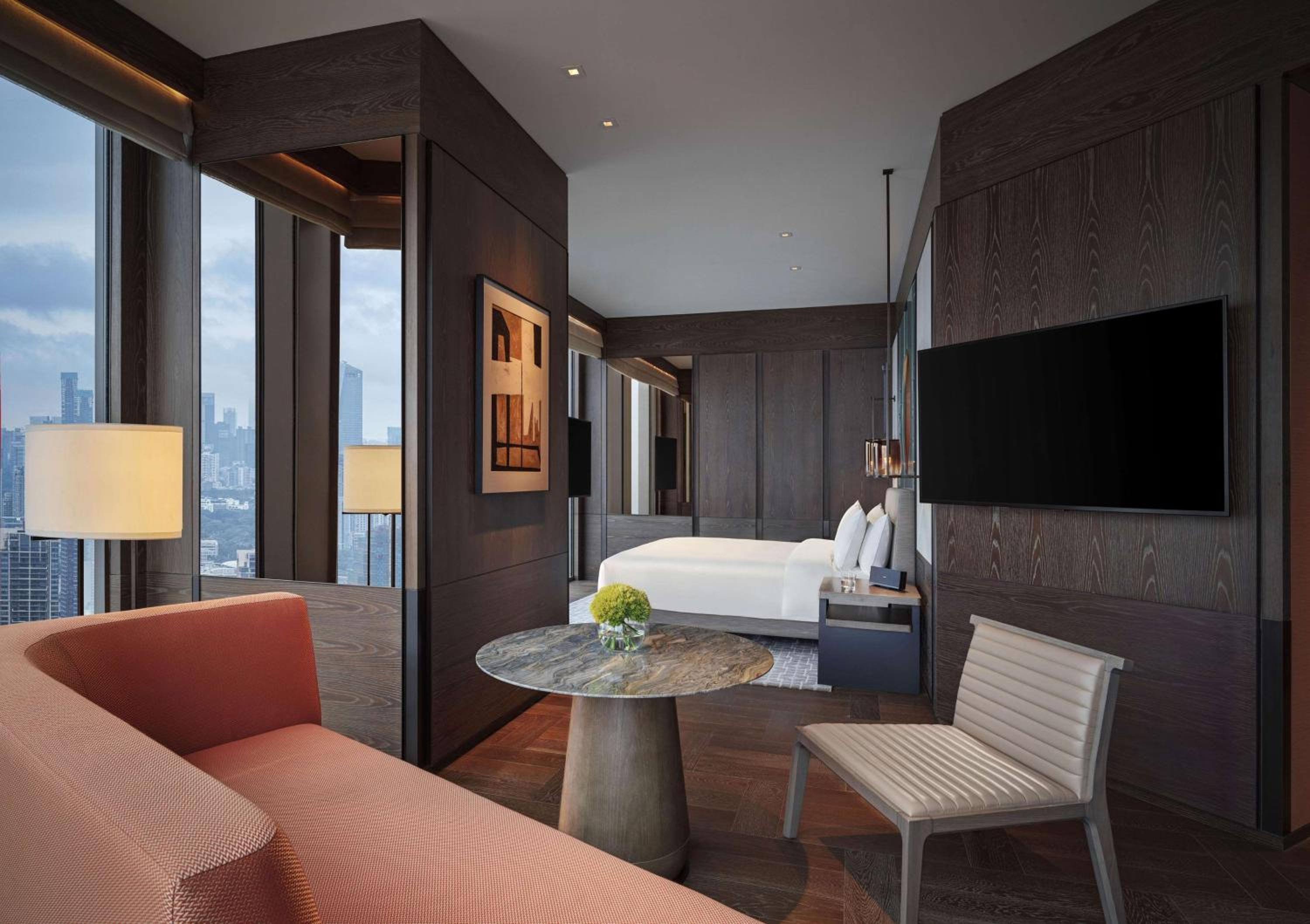 King Room with City View - Photo 1