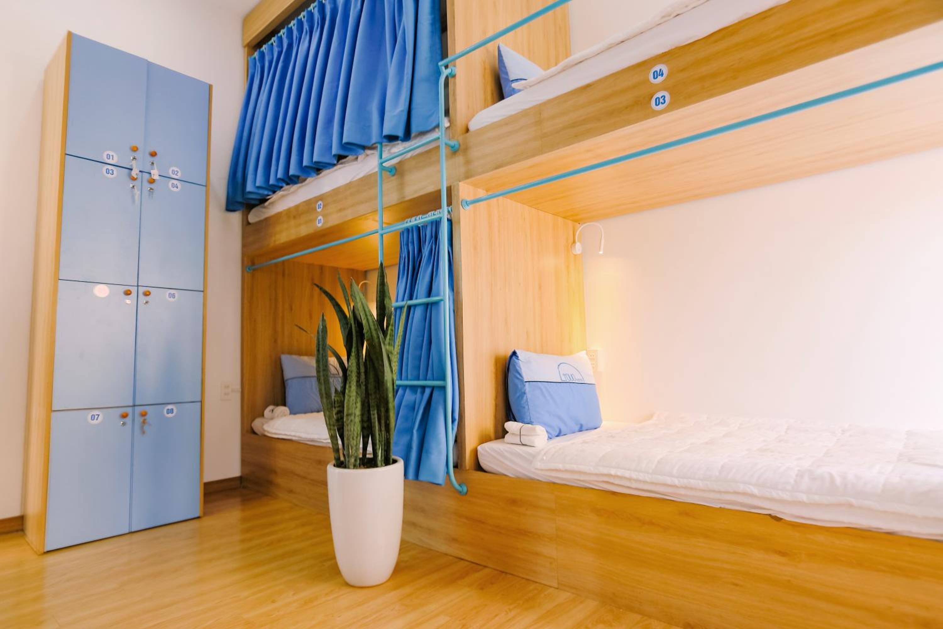 Bed in 8-Bed Mixed Dormitory Room