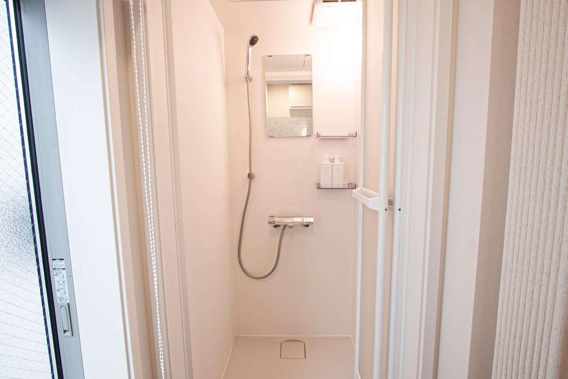 Quadruple Room with Shower Room 1 - Photo 17