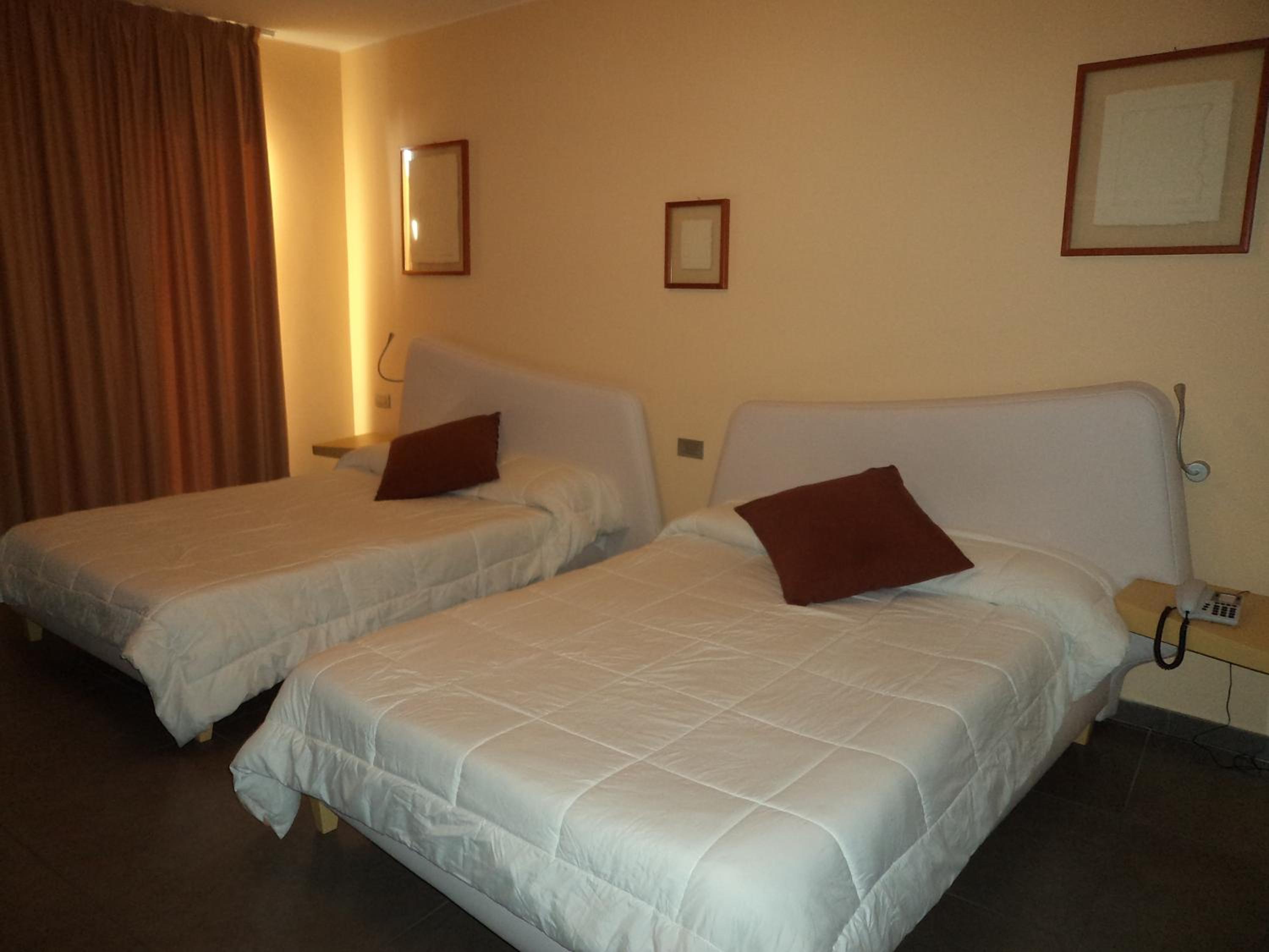 Superior Twin Room - Photo 6