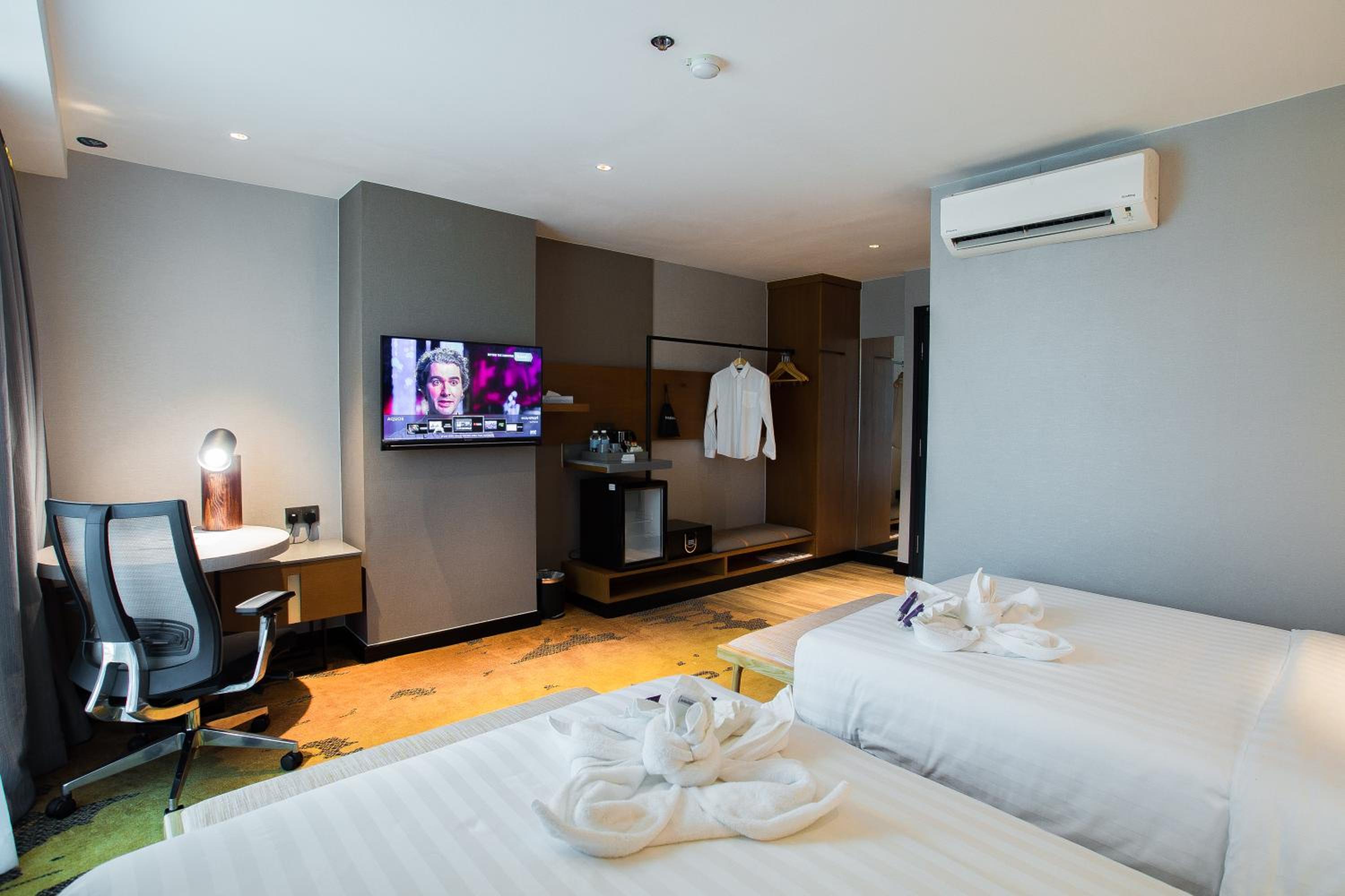 Executive Twin Room - Non-Smoking photo 3