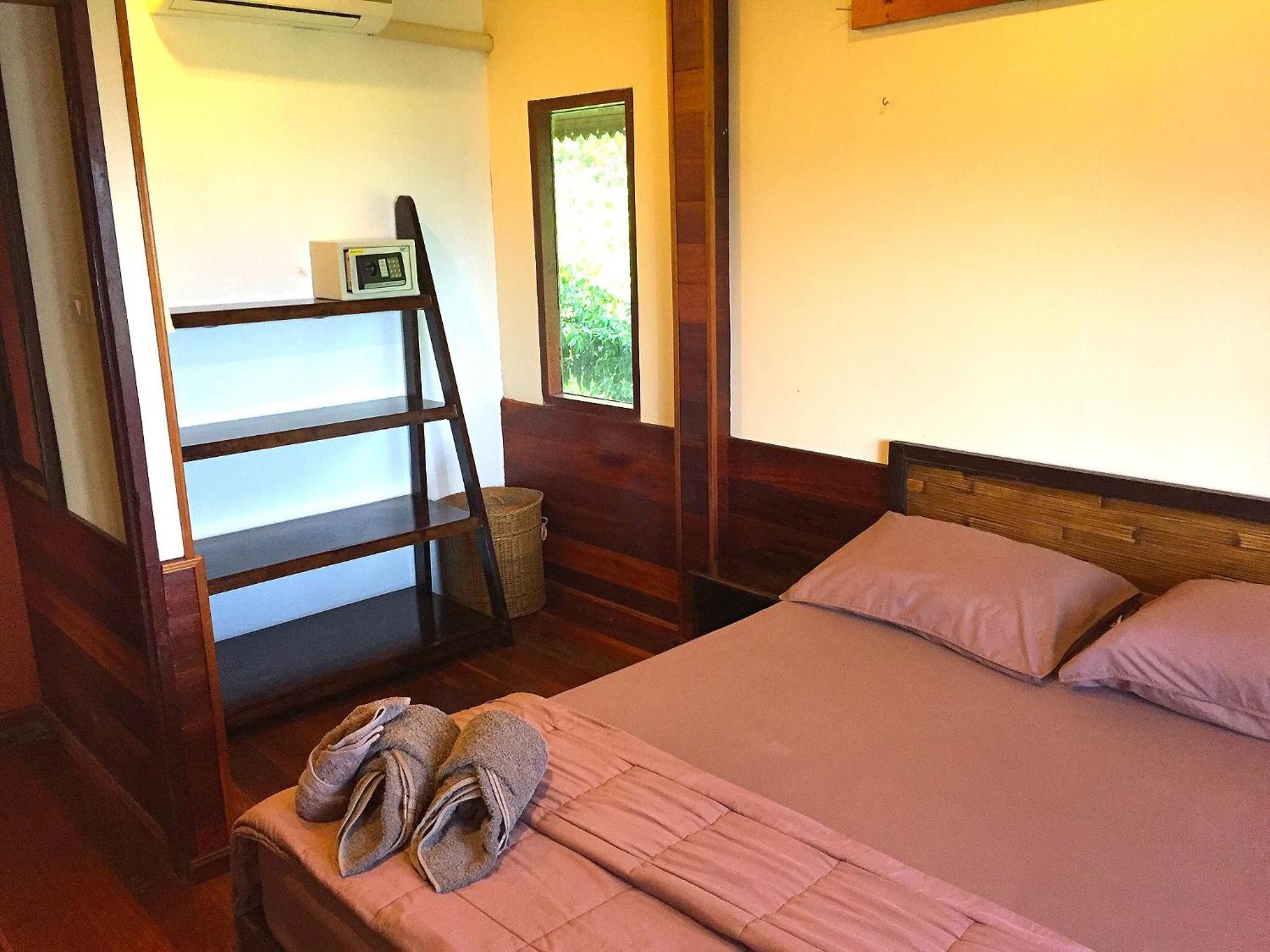 Two-Bedroom House photo 2