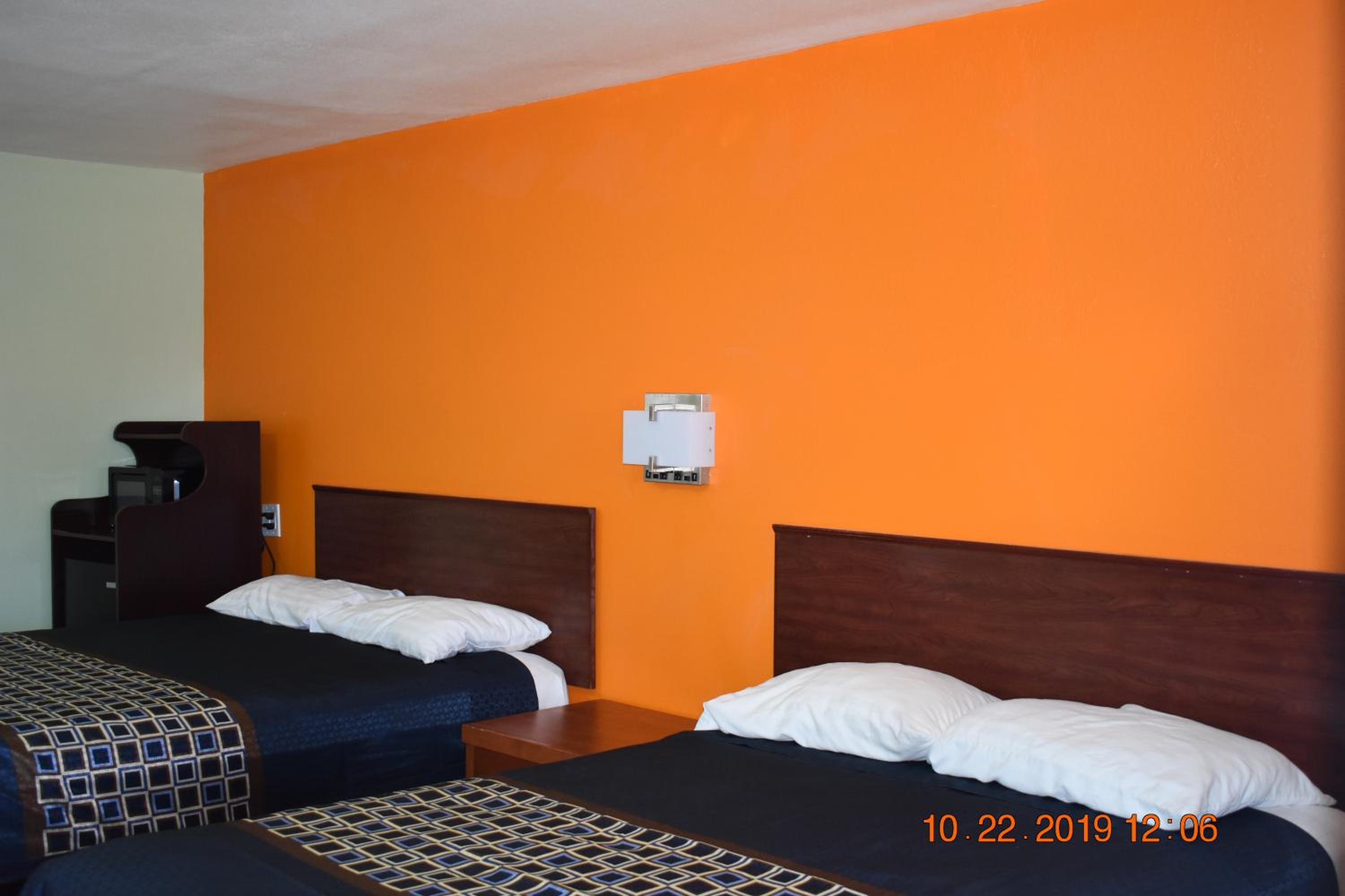 Double Room with Two Double Beds photo 1