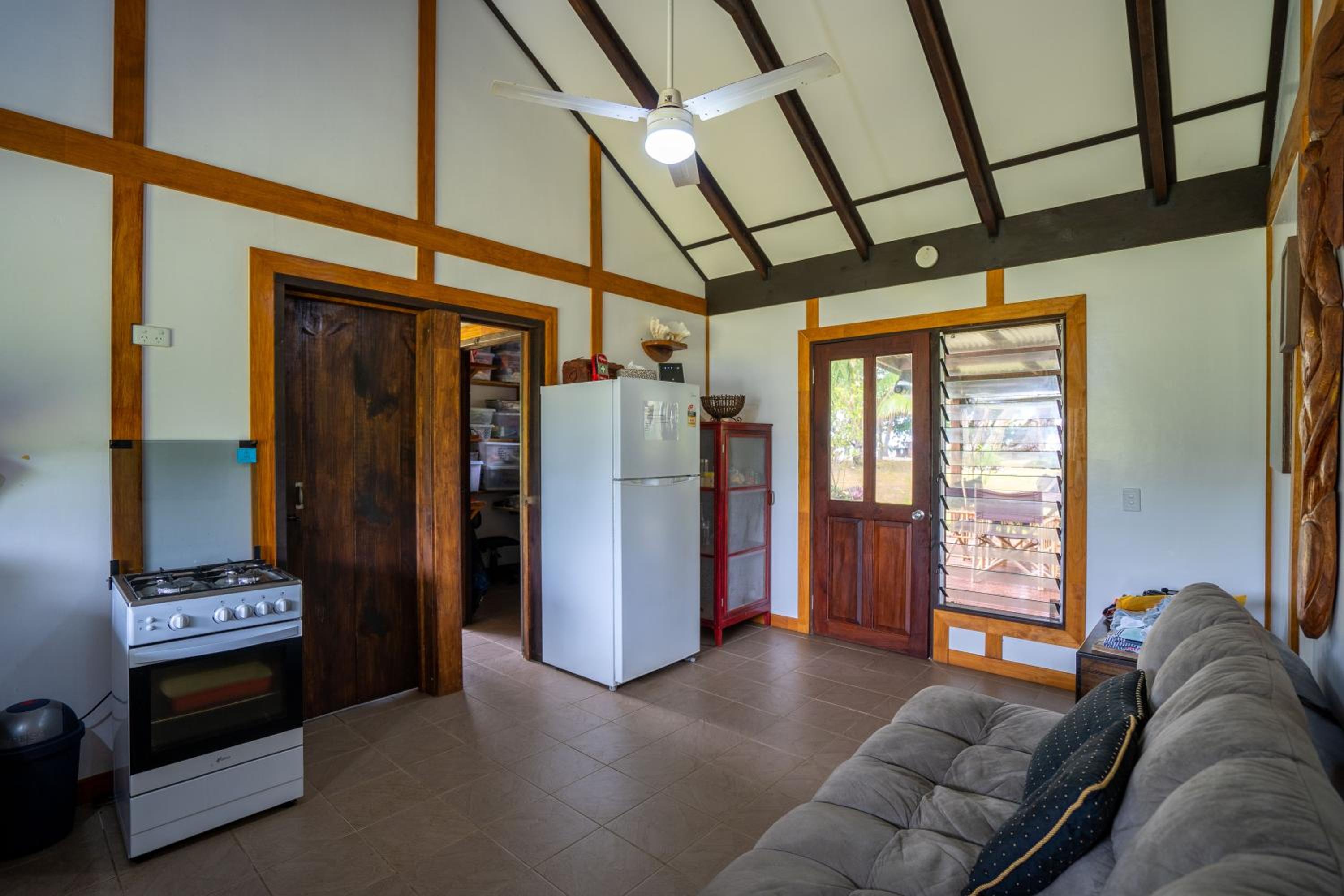 One-Bedroom House photo 1