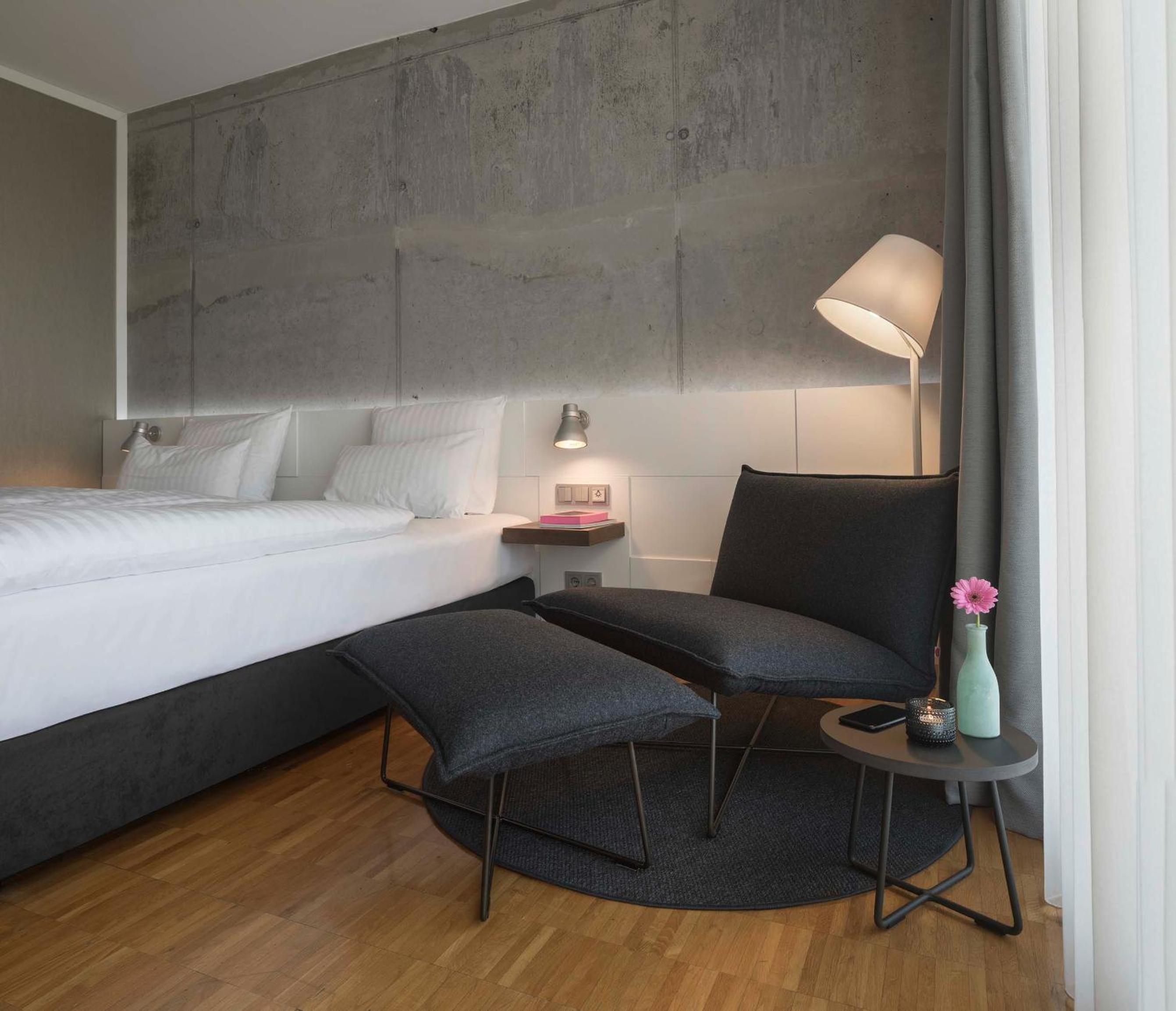 Comfort King Room photo 3
