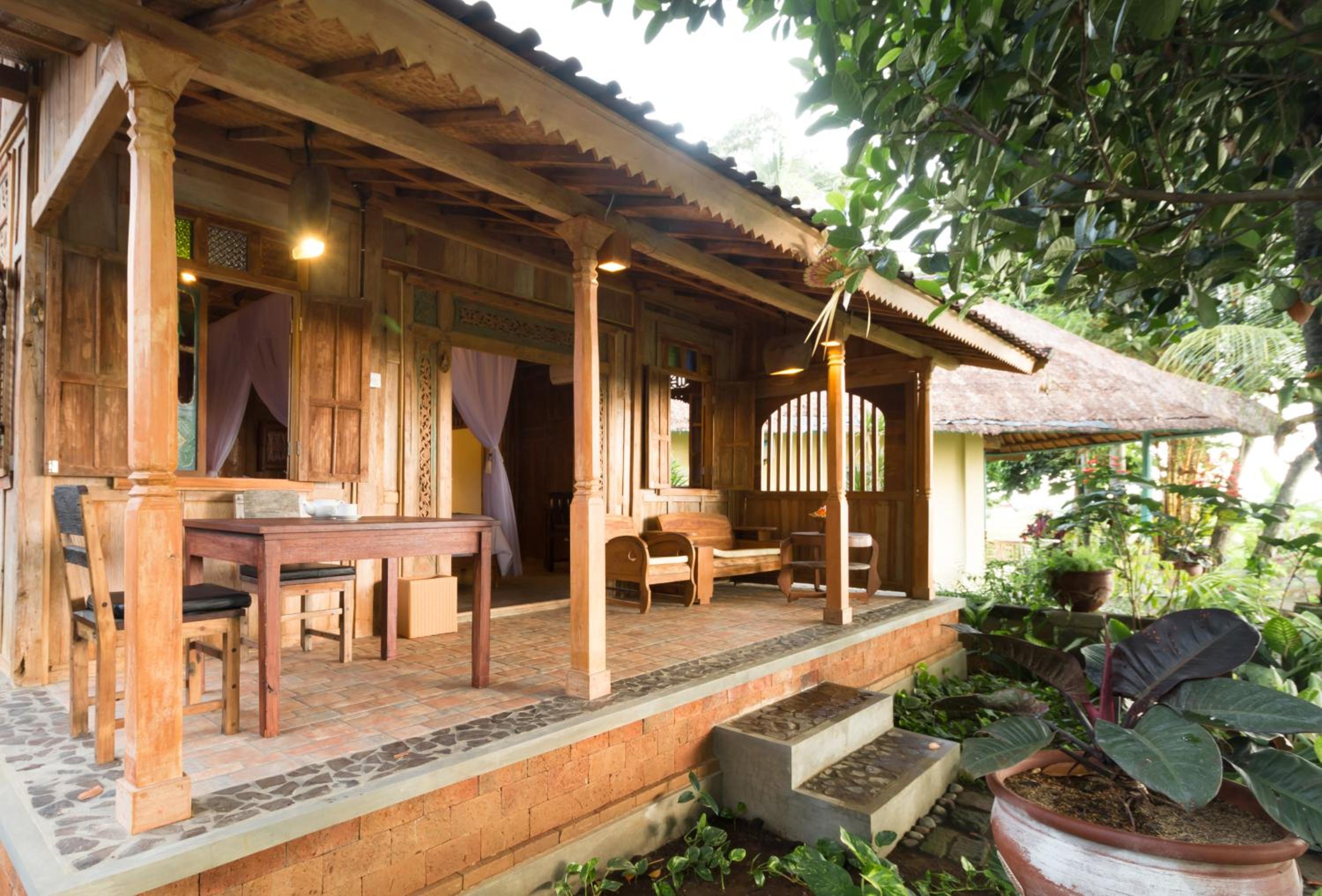 Wooden House - Photo 7