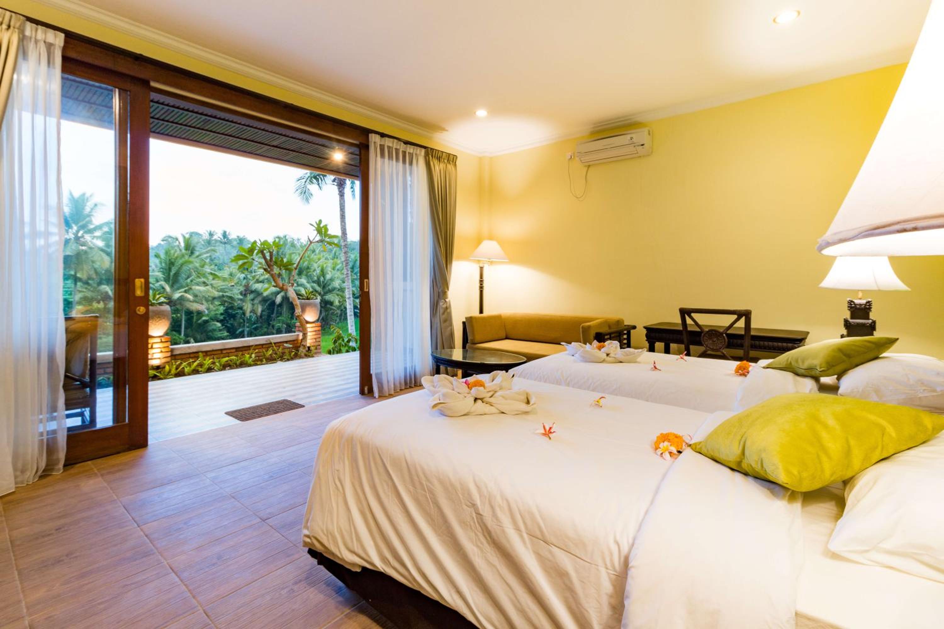 Riverside Suite - Photo 8