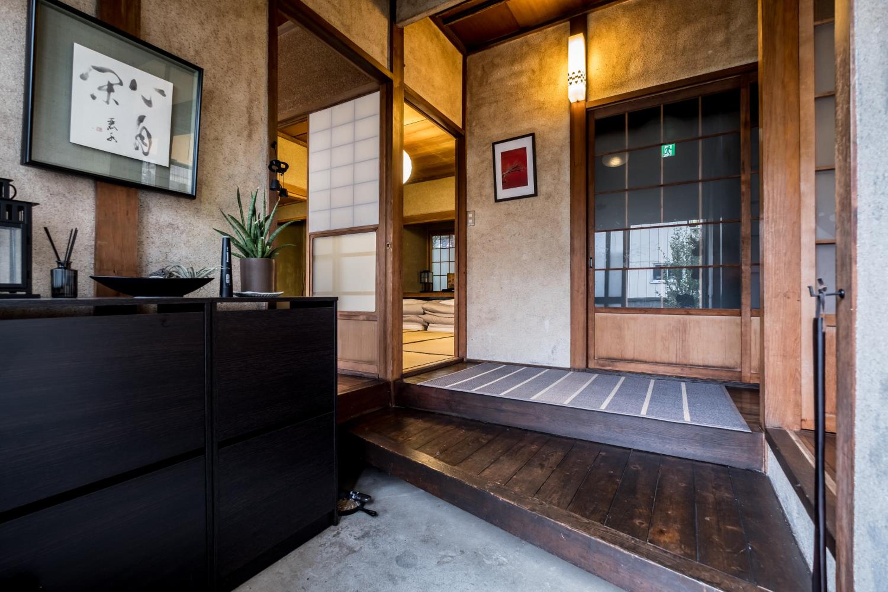 Three-Bedroom Villa photo 2
