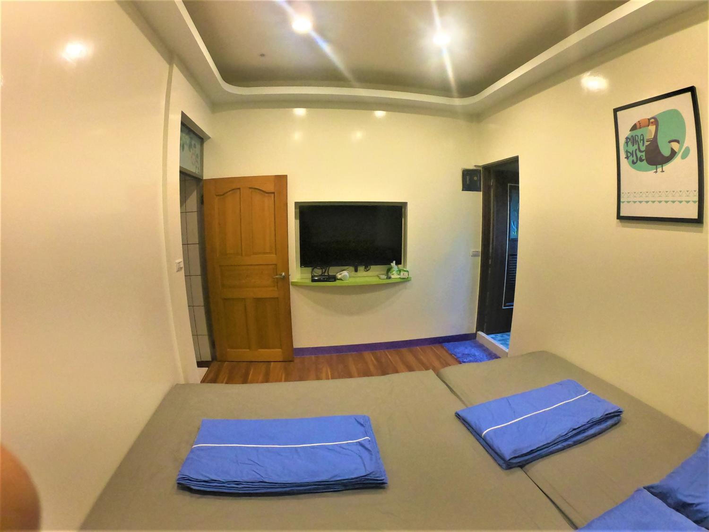 Triple Room with Private Bathroom photo 3
