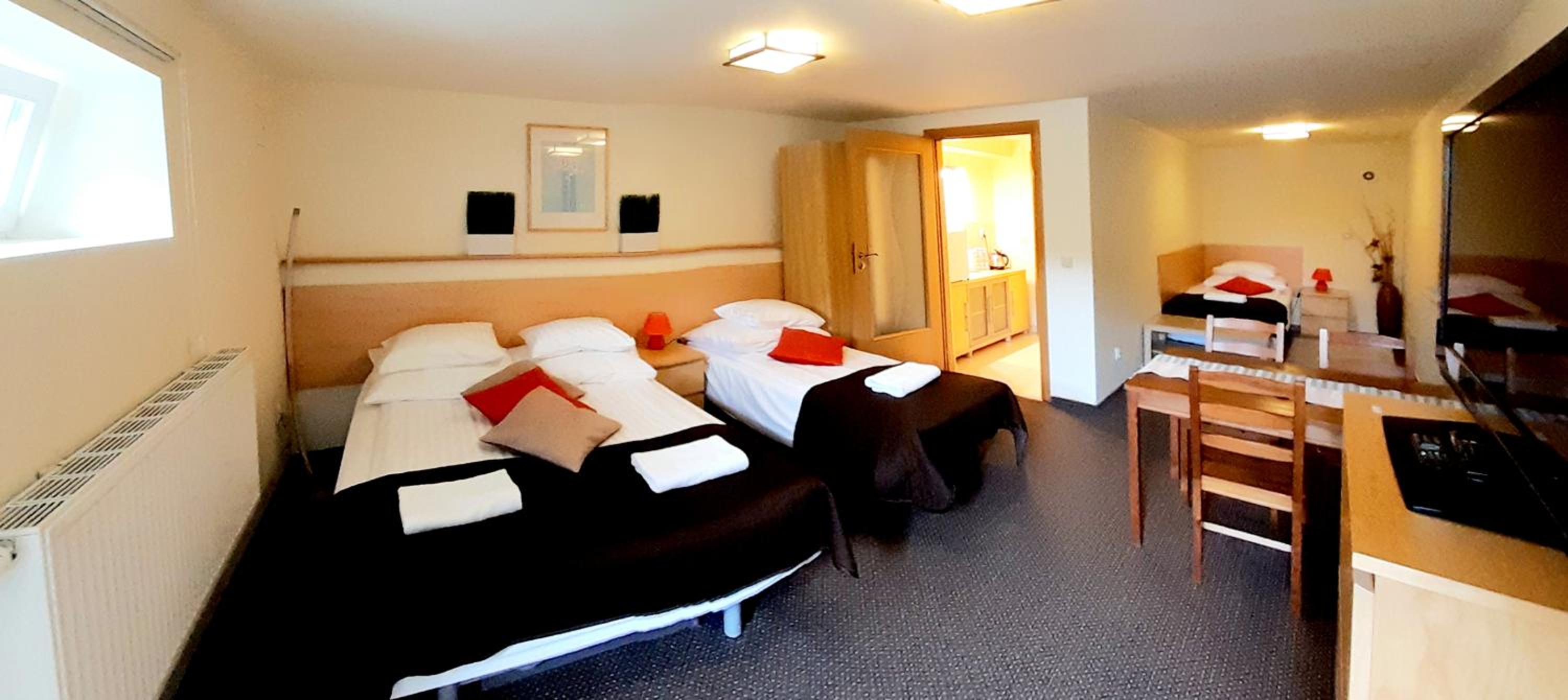 Economy  Room