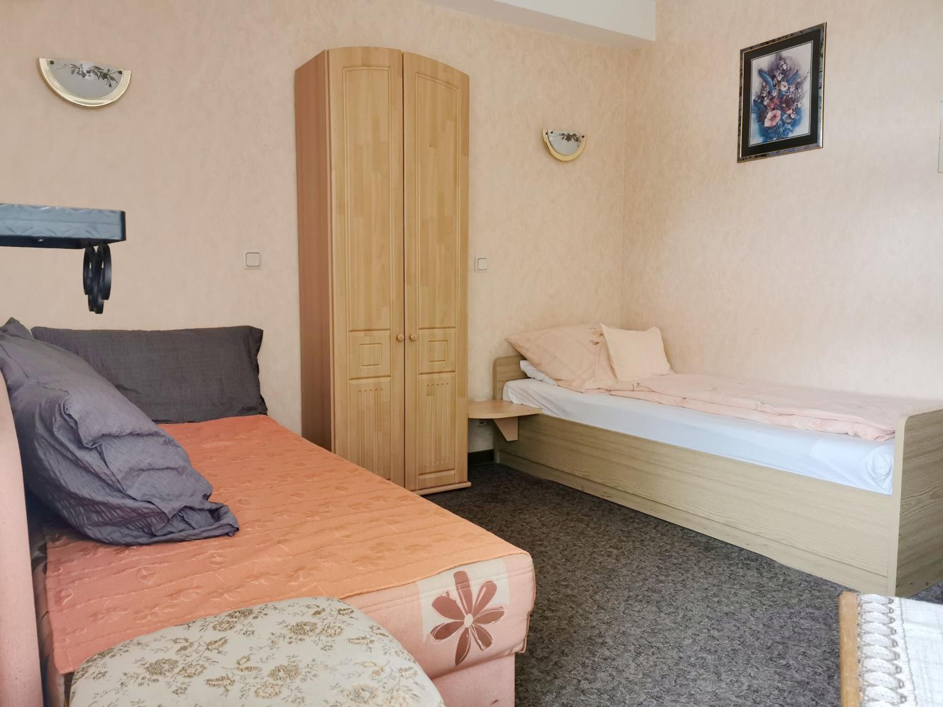 Single Room photo 3