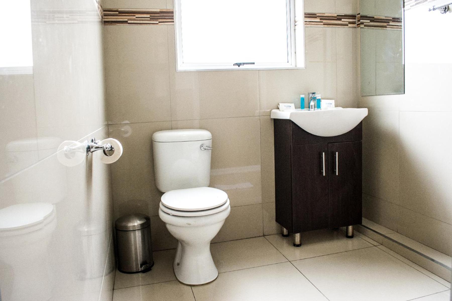 Self-Catering Room - Photo 17