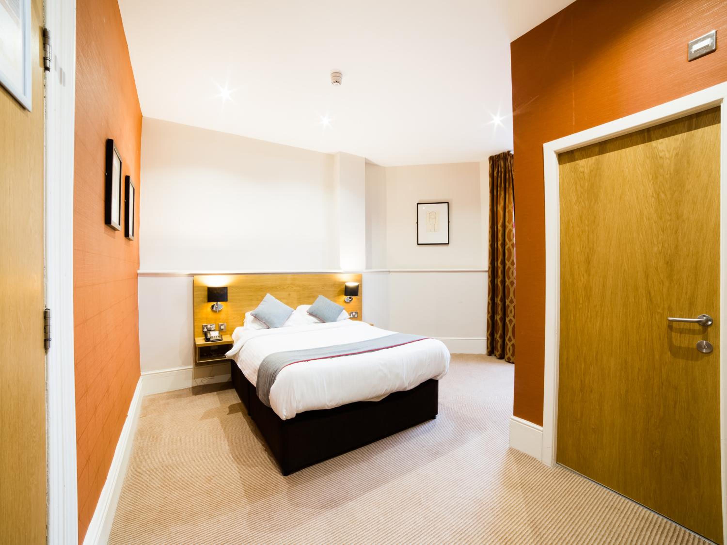 Standard Double Room photo 1