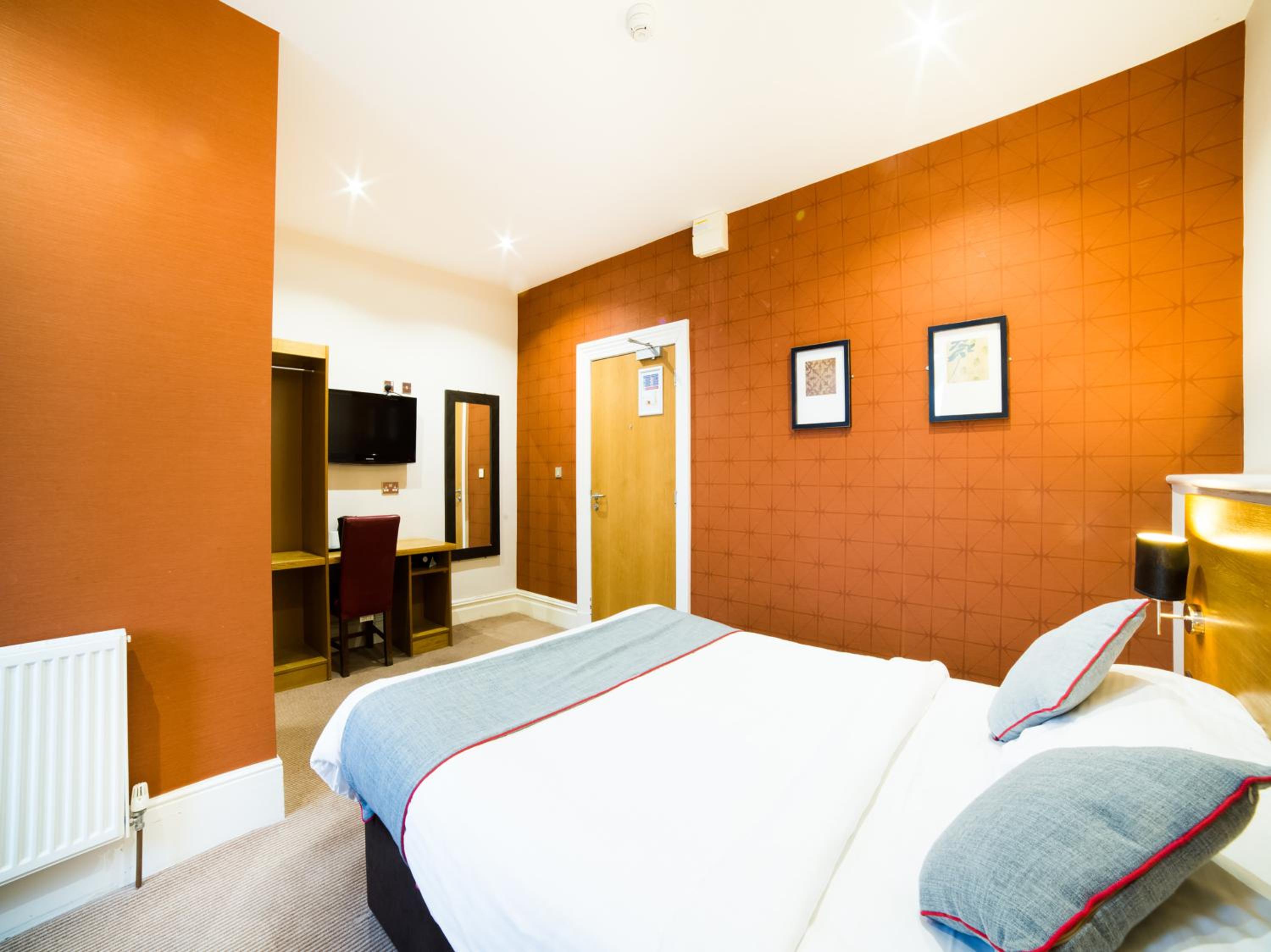 Standard Double Room photo 2