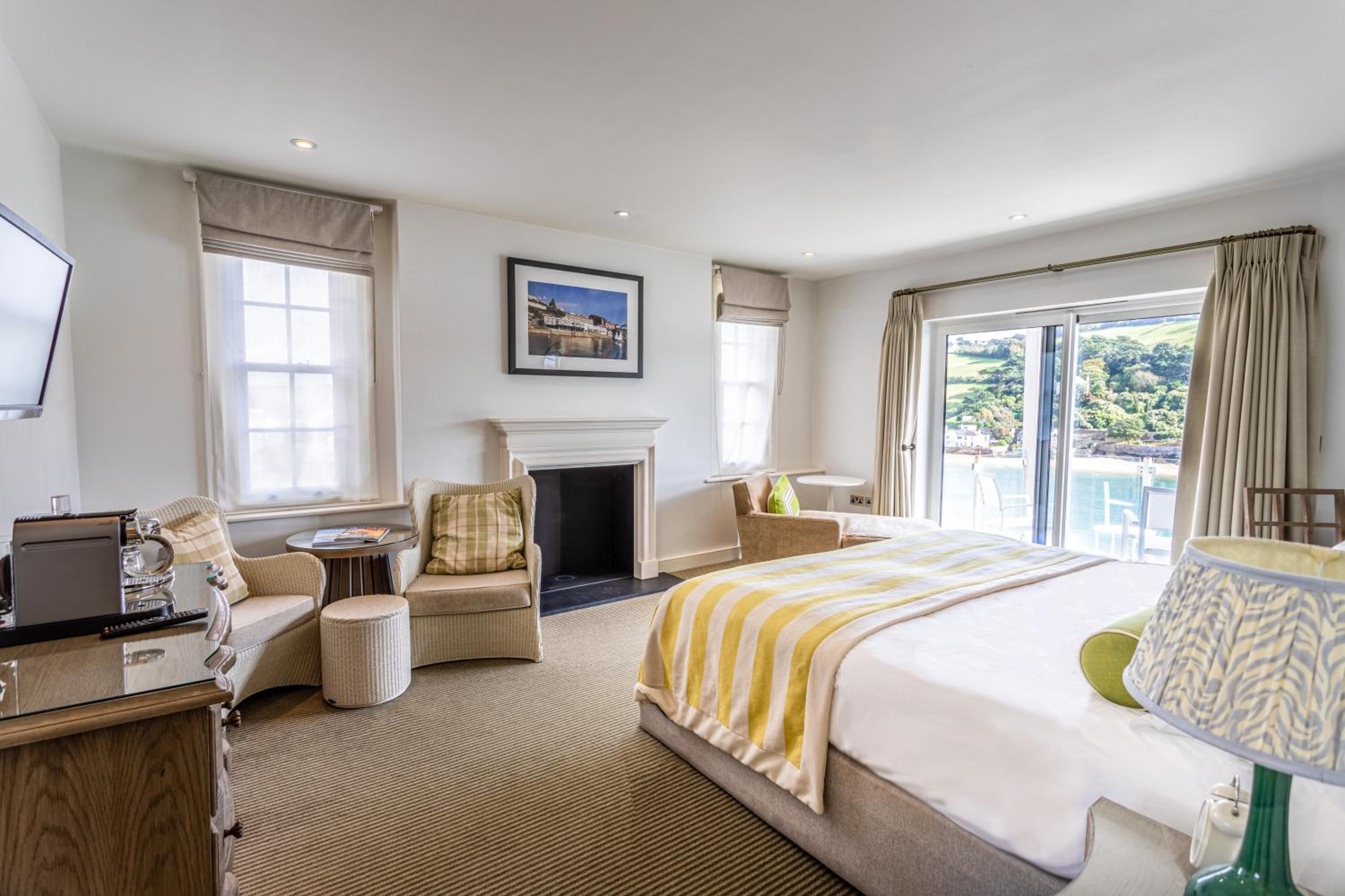 Double room with Estuary View and Balcony photo 2
